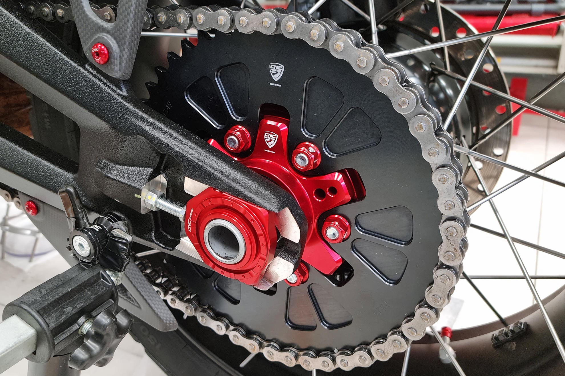 CORONA POSTERIORE Z49 P525 CNC RACING DUCATI DESERTX 937 2022 - 23