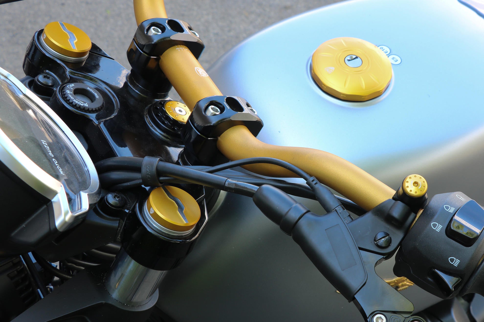 DADO CANNOTTO SI STERZO NERO CNC RACING MOTO GUZZI V85 TT 2019-23