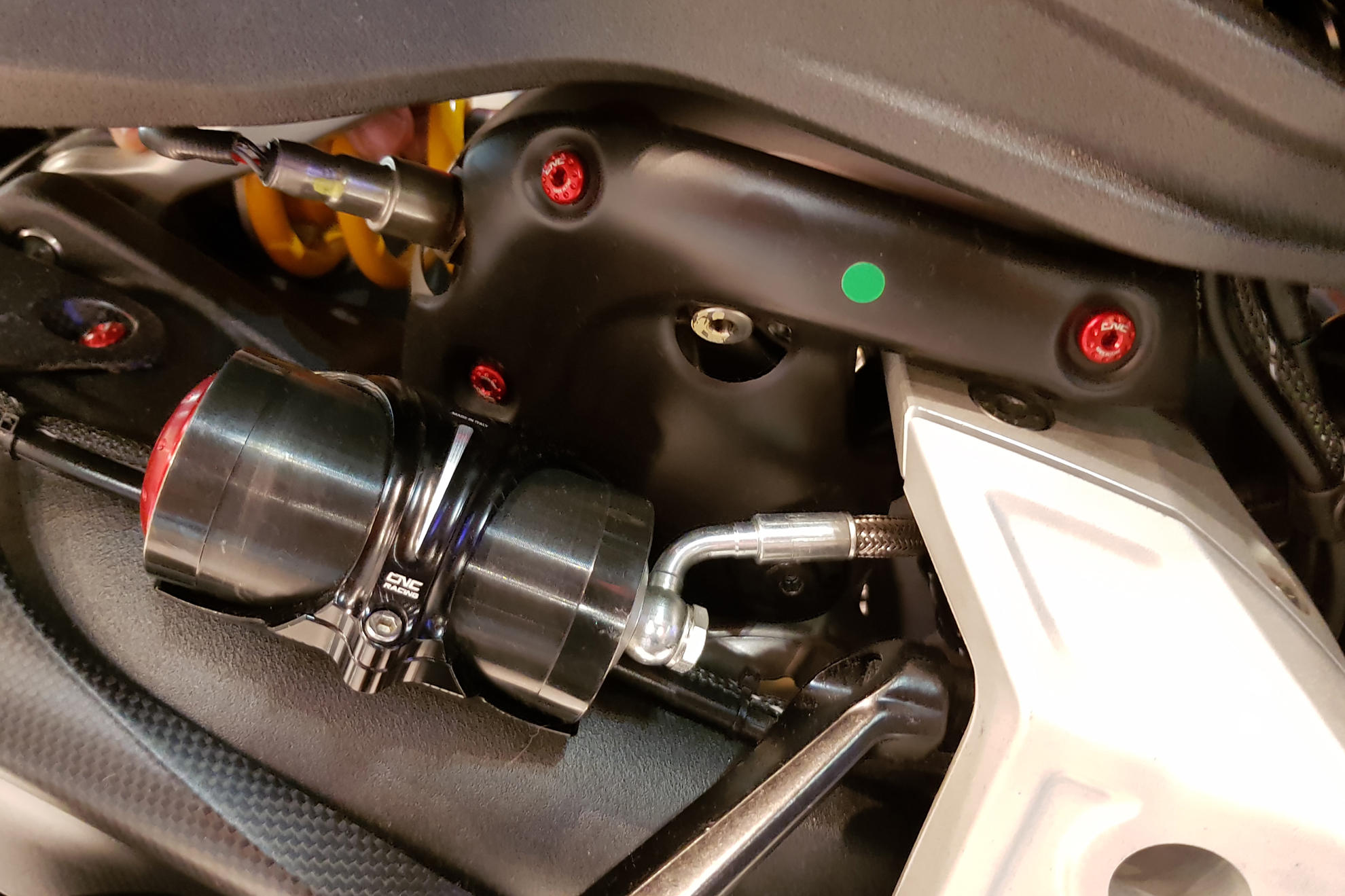 SUPPORTO SERBATOIO AMMORTIZZATORE BICOLOR CNC RACING DUCATI XDIAVEL 1262 S 16-23