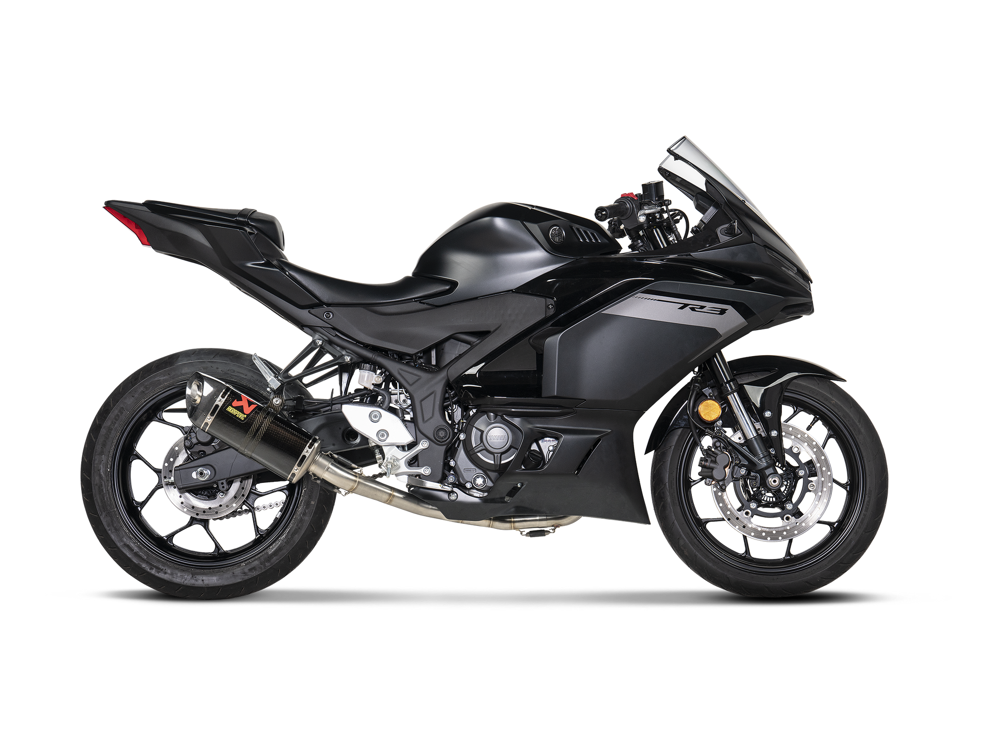 AKRAPOVIC TERMINALE CARBONIO RACING YAMAHA MT 03 YZF R25 R3 2016-26 - AKRAPOVIC immagine 2