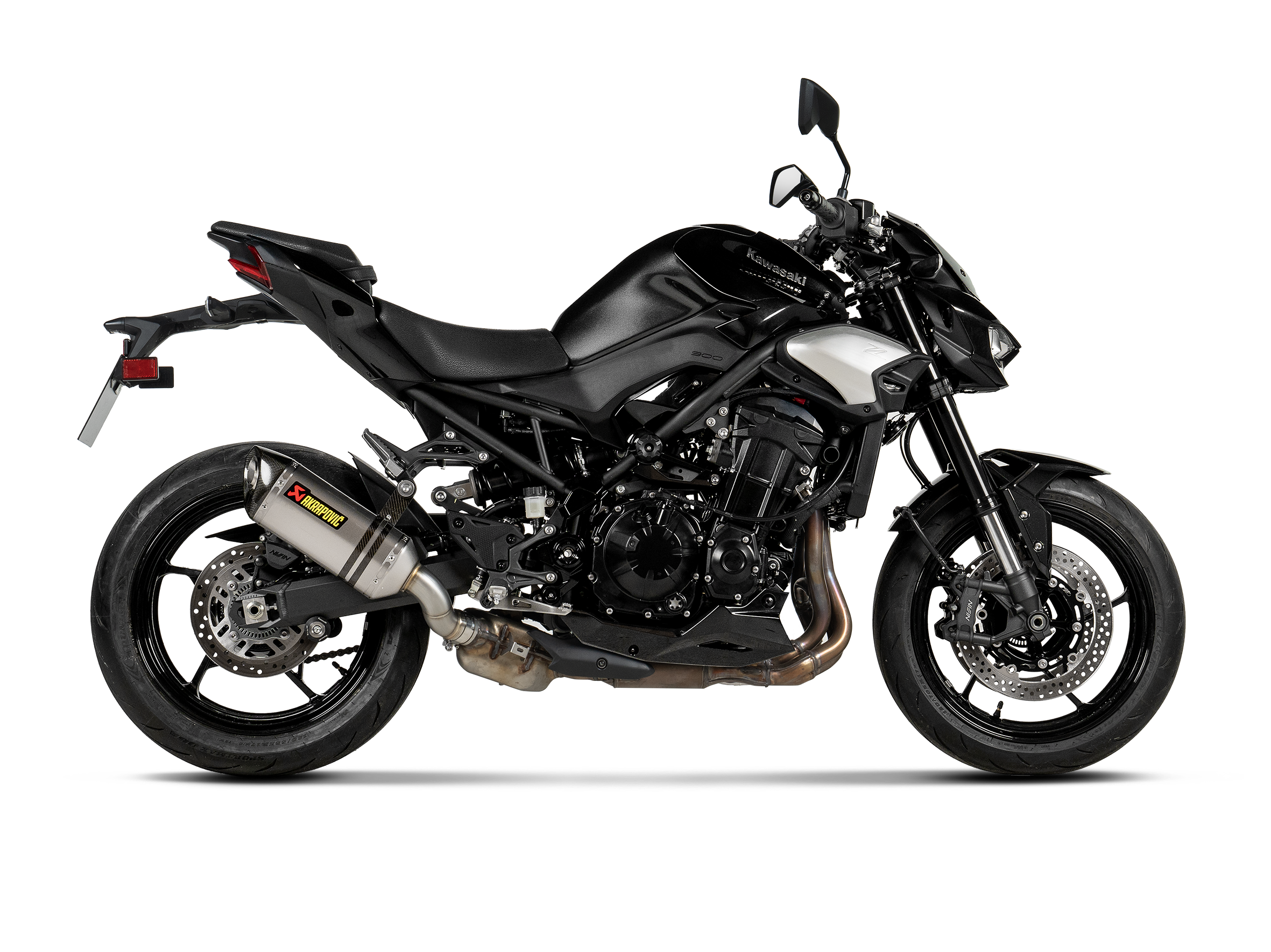 AKRAPOVIC TERMINALE TITANIO KAWASAKI Z900 2025-26 - AKRAPOVIC immagine 2