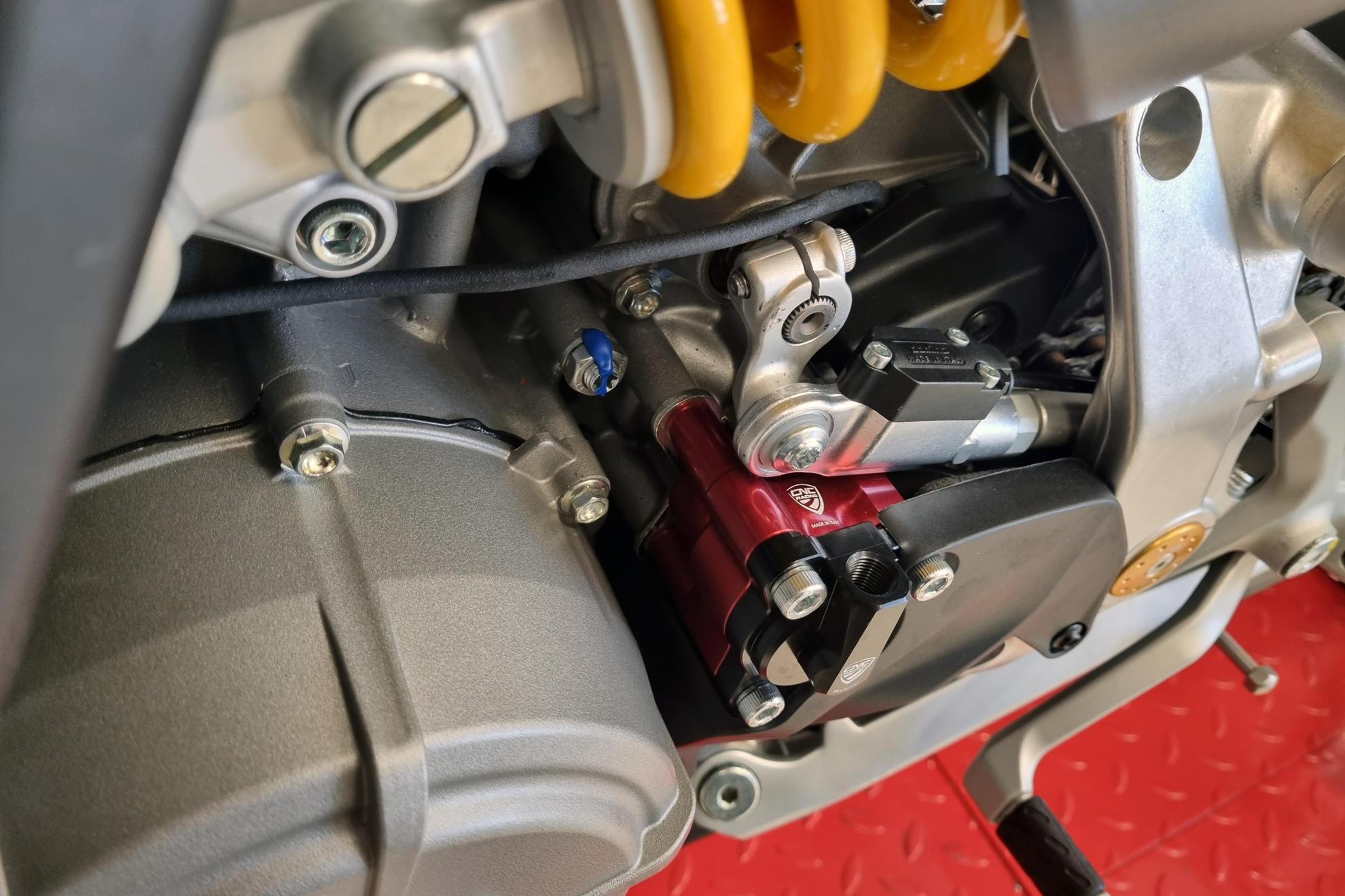 BASE ATTUATORE FRIZIONE CNC RACING DUCATI 955 PANIGALE V2 2020 - 23