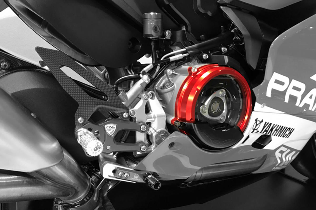 CARTER PROTEZIONE "RPS" FRIZIONE LATO DX CNC RACING DUCATI 955 PANIGALE V2