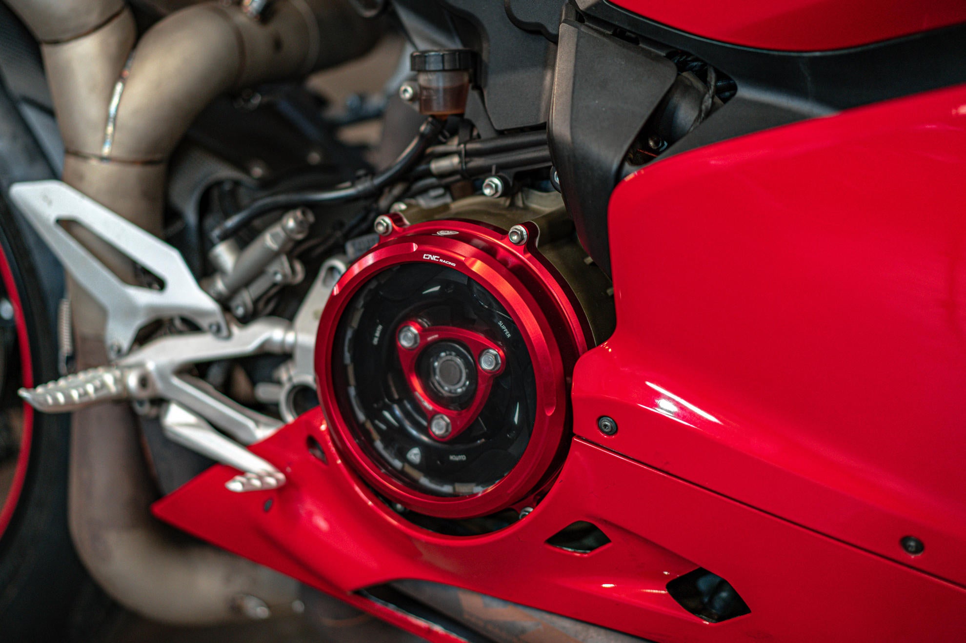 CARTER TRASPARENTE PER FRIZIONI AD OLIO CNC RACING DUCATI 1199 PANIGALE R