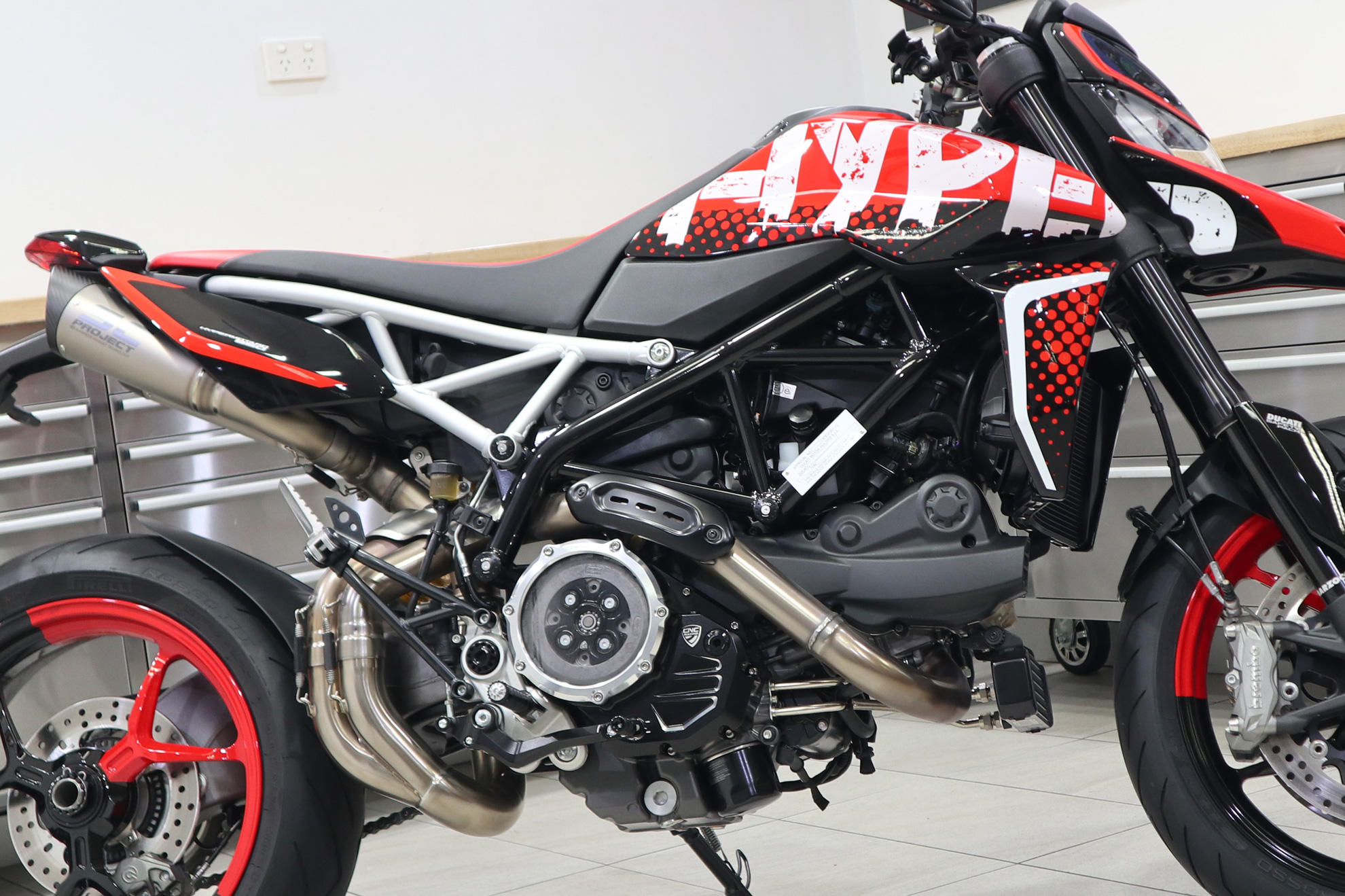 CARTER TRASPARENTE FRIZIONE CNC RACING DUCATI MULTISTRADA 950 2017 - 21
