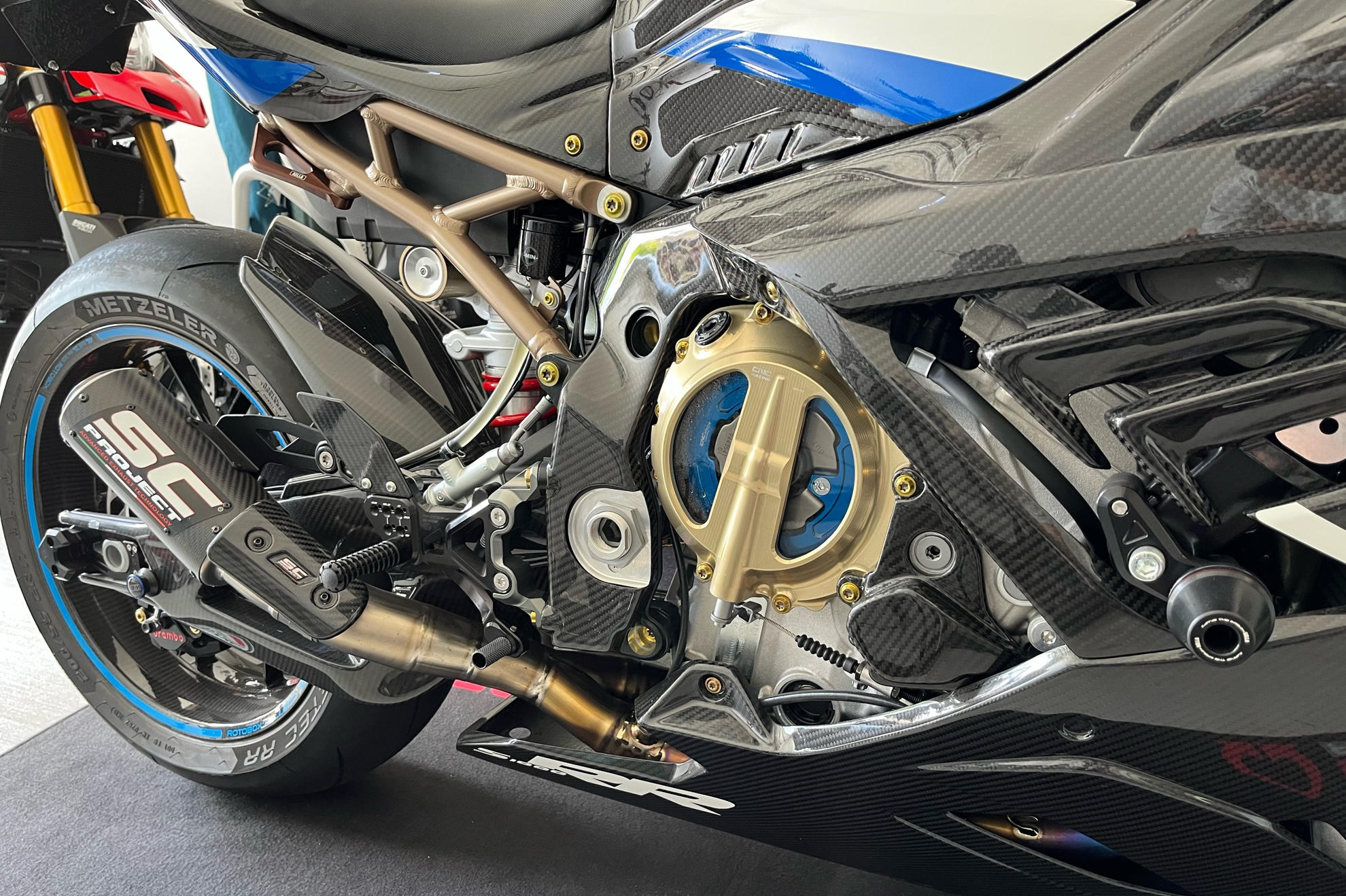 CARTER FRIZIONE TRASPARENTE COMANDO FILO CNC RACING BMW S 1000 XR 2021-23