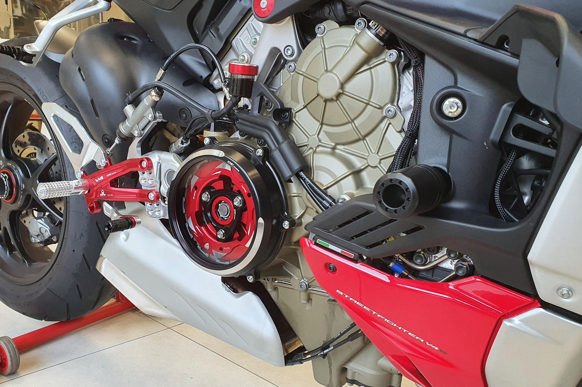 CARTER FRIZIONE KIT TRASFORMAZIONE CNC RACING DUCATI STREETFIGHTER V4 2020-22