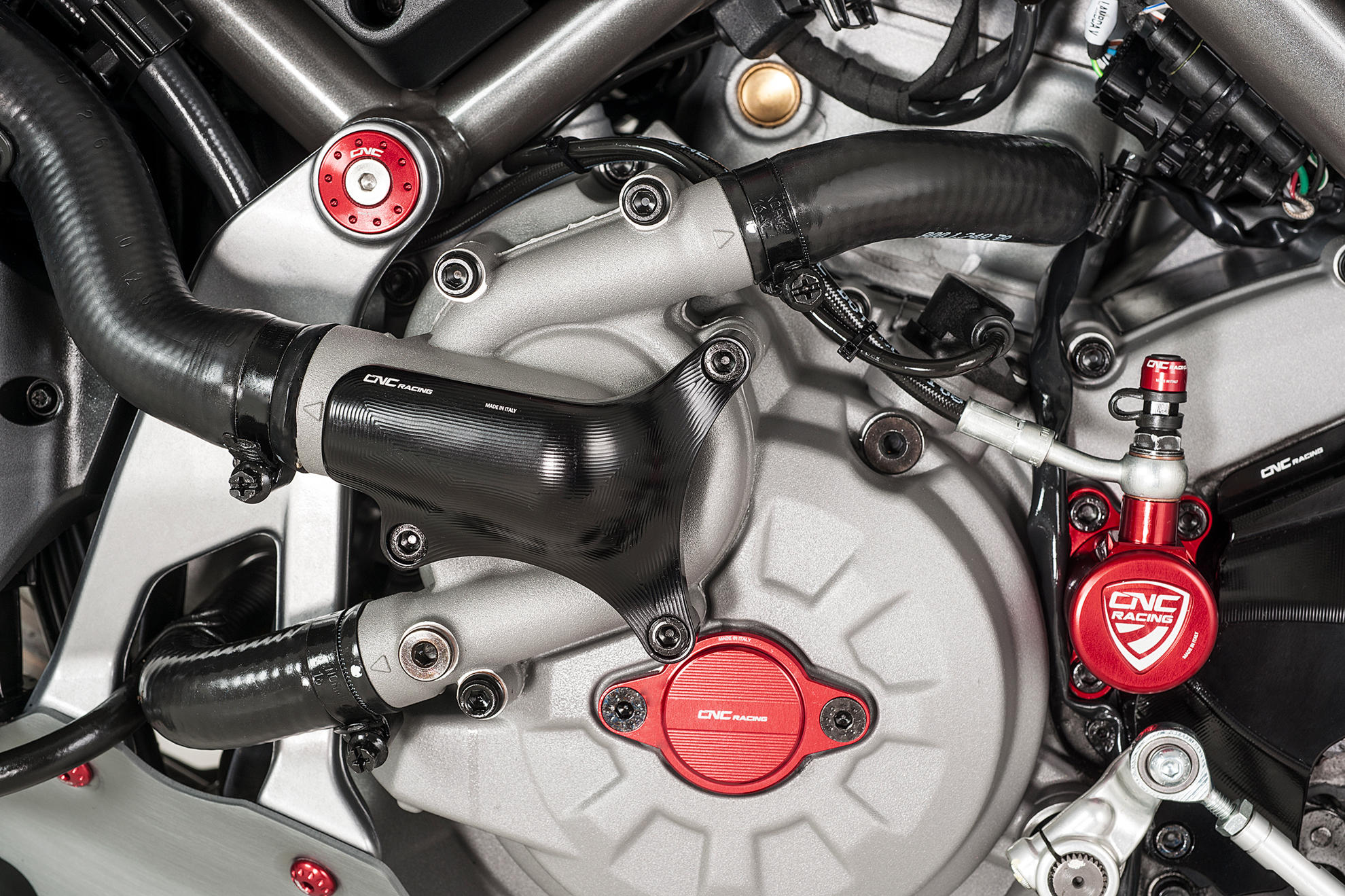 COVER ISPEZIONE FASE STREAKS CNC RACING DUCATI MONSTER 1200 R 2016 - 19