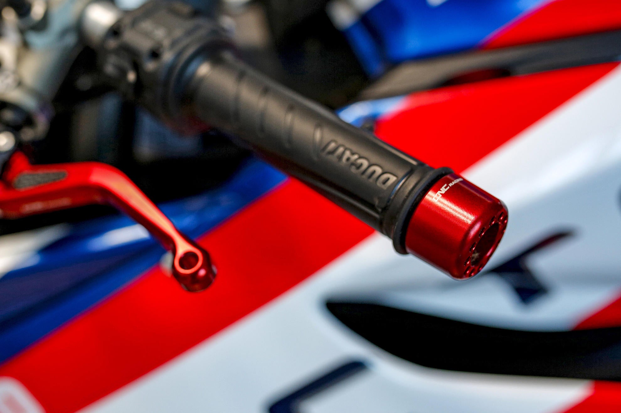 COPPIA CONTRAPPESI MANUBRIO BOING CNC RACING DUCATI MONSTER 1200 R 2016-19