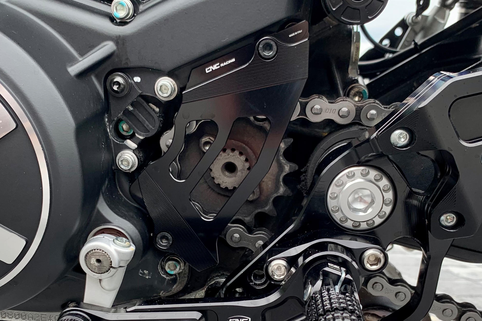 COVER PIGNONE CNC RACING DUCATI SPORTCLASSIC GT 1000 2007 - 10