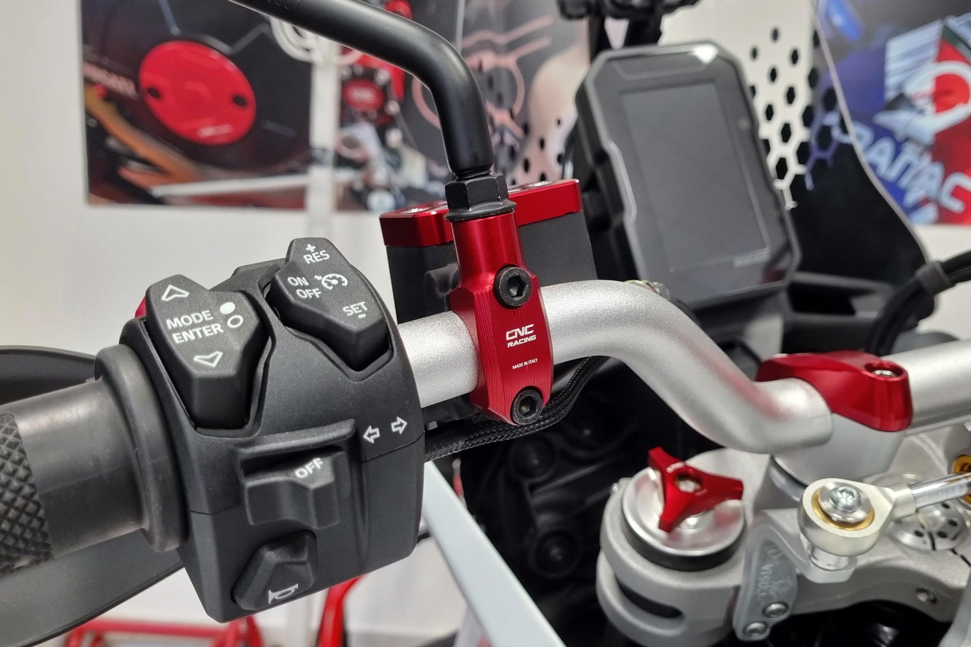 CAVALLOTTO POMPE BREMBO FORO M10 DESTRA CNC RACING DUCATI MONSTER S4R