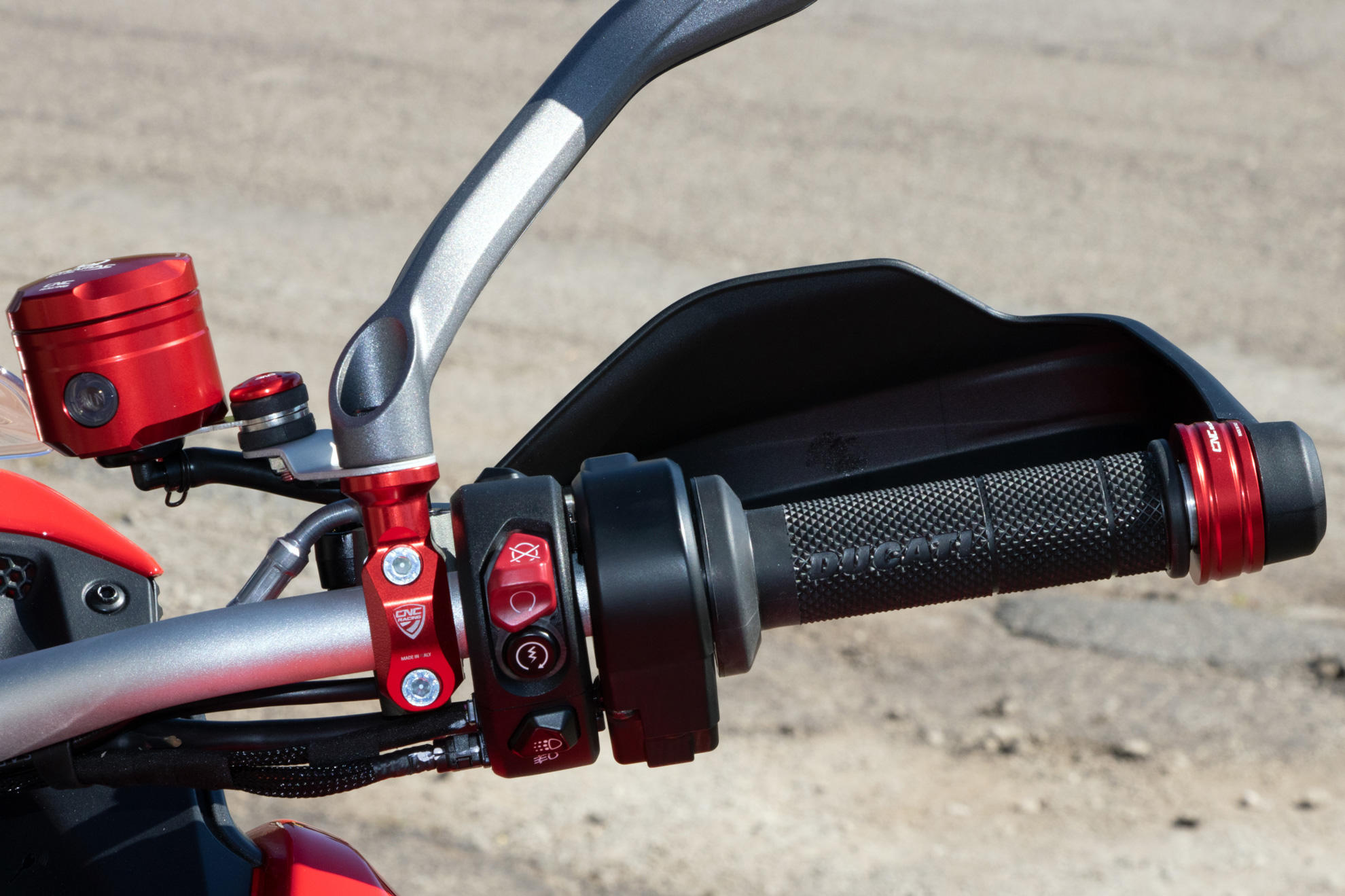 CONTRAPPESI MANUBRIO CNC RACING DUCATI MULTISTRADA V4 RS 2024