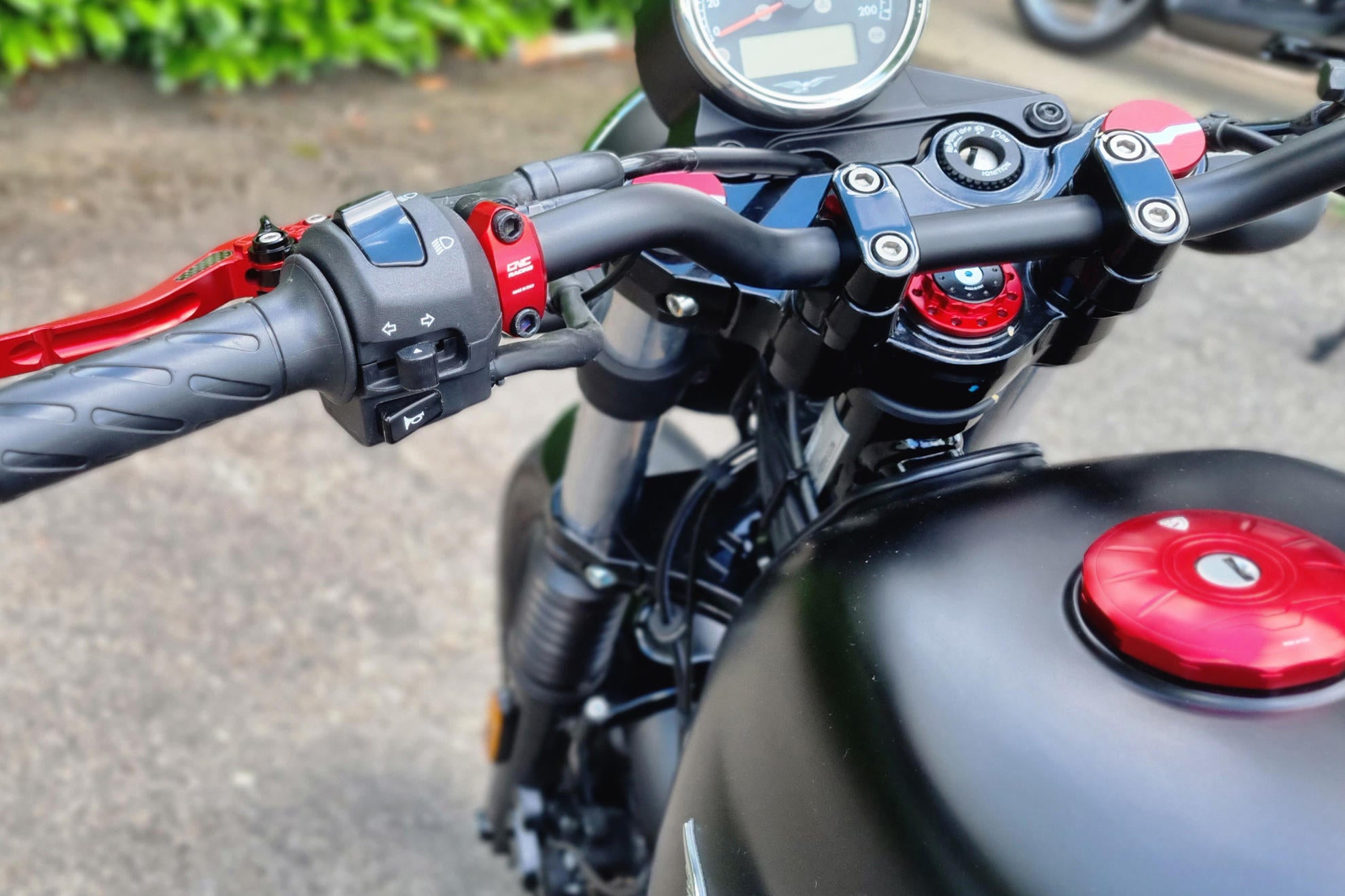 DADO CANNOTTO SI STERZO NERO CNC RACING MOTO GUZZI V85 TT 2019-23