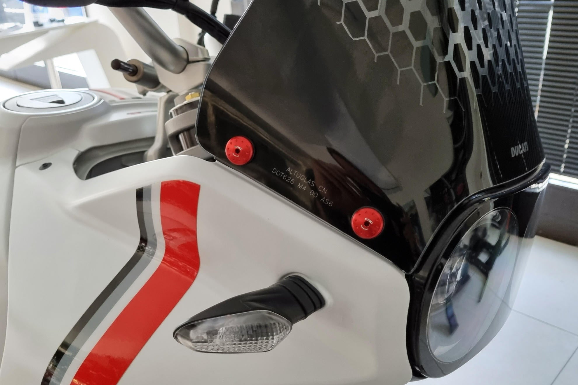 KIT VITI CUPOLINO CNC RACING DUCATI DESERTX