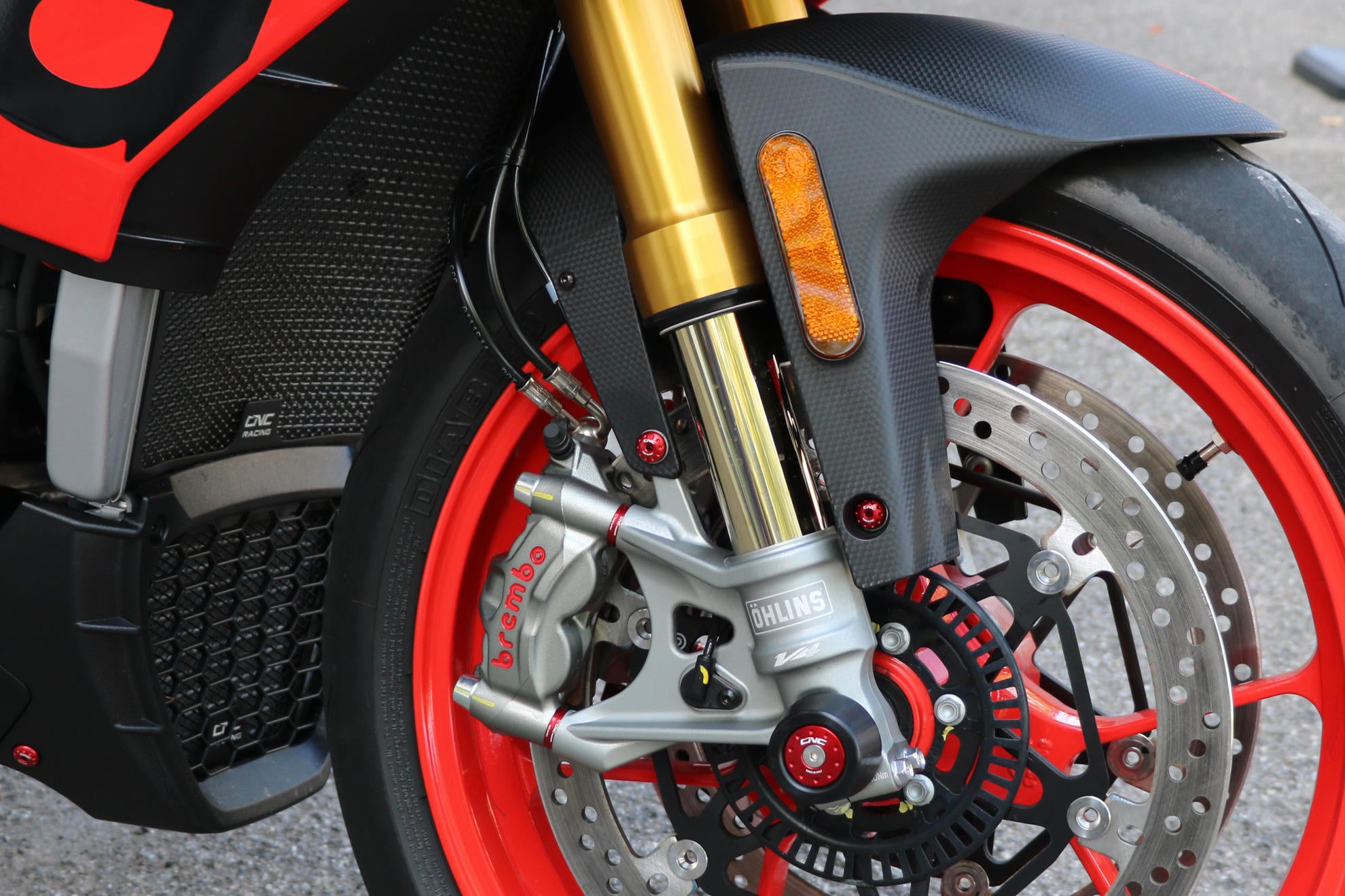 VITI PARAFANGO ANTERIORE CNC RACING APRILIA RSV4 RACING FACTORY