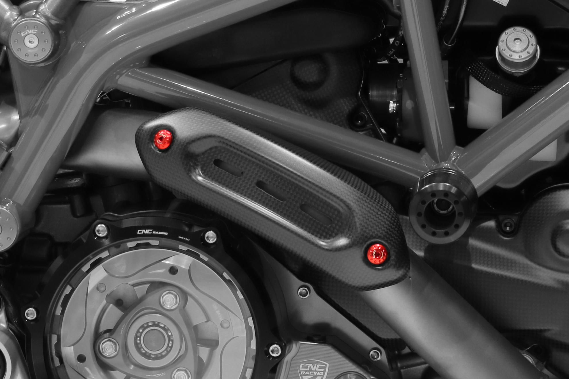 KIT VITI PARACALORE COLLETTORI CNC RACING DUCATI HYPERSTRADA 939