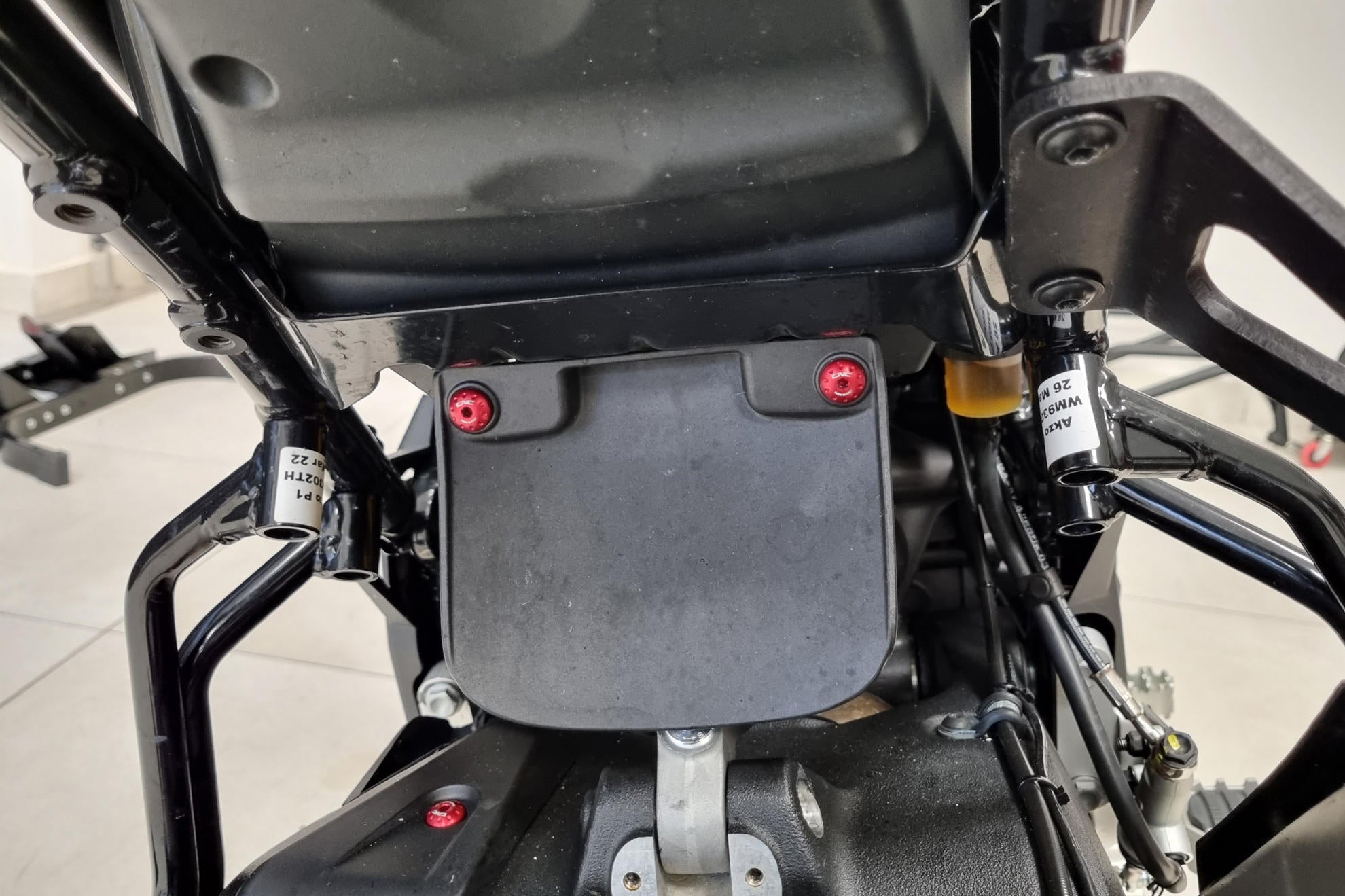 KIT VITI PARASPRUZZI POSTERIORE CNC RACING DUCATI DESERTX