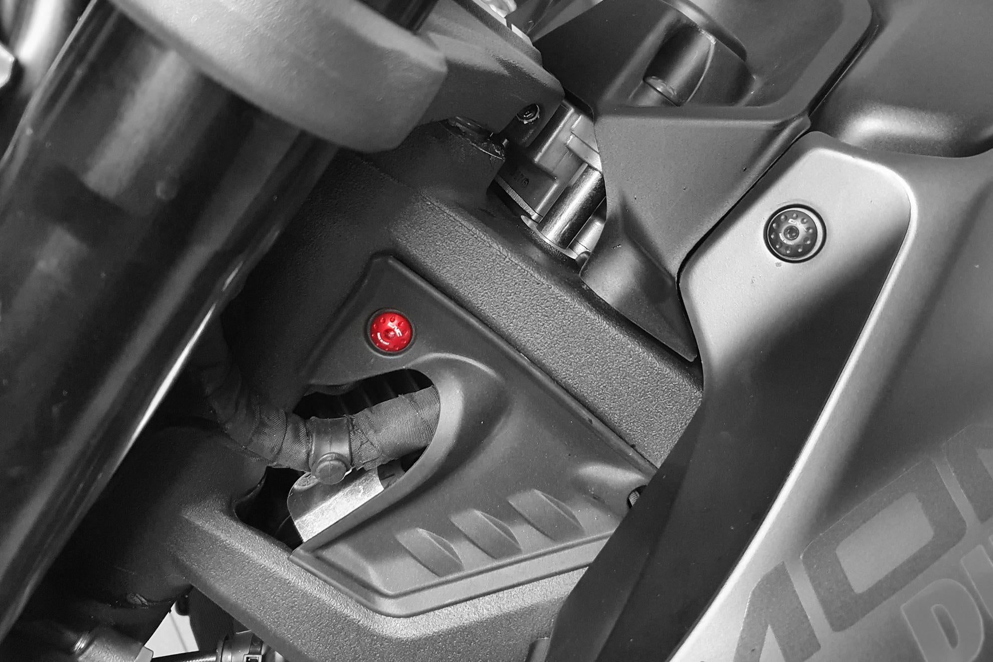 KIT VITI COVER CANNOTTO DI STERZO CNC RACING DUCATI MONSTER 937