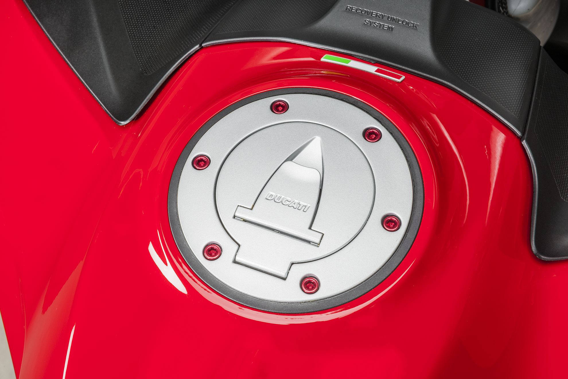 KIT VITI TAPPO SERBATOIO CNC RACING DUCATIHYPERMOTARD 950 SP