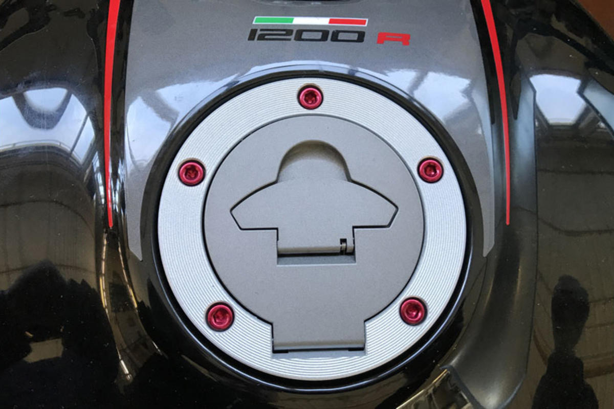 VITI TAPPO SERBATOIO CNC RACING DUCATI SUPERSPORT 950