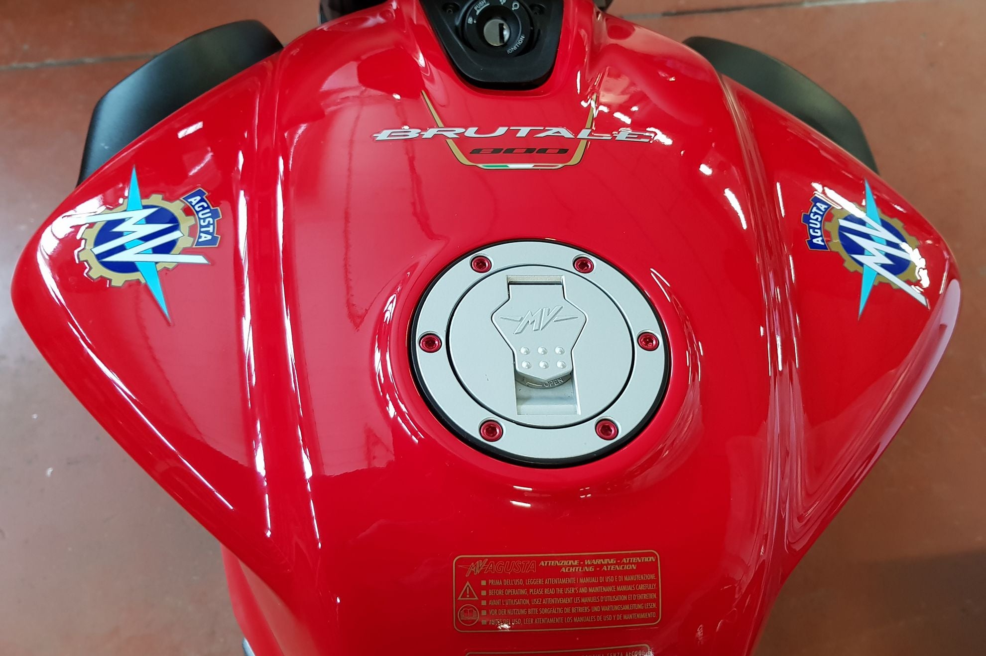 VITI TAPPO SERBATOIO CNC RACING MV AGUSTA BRUTALE 675 2012-15