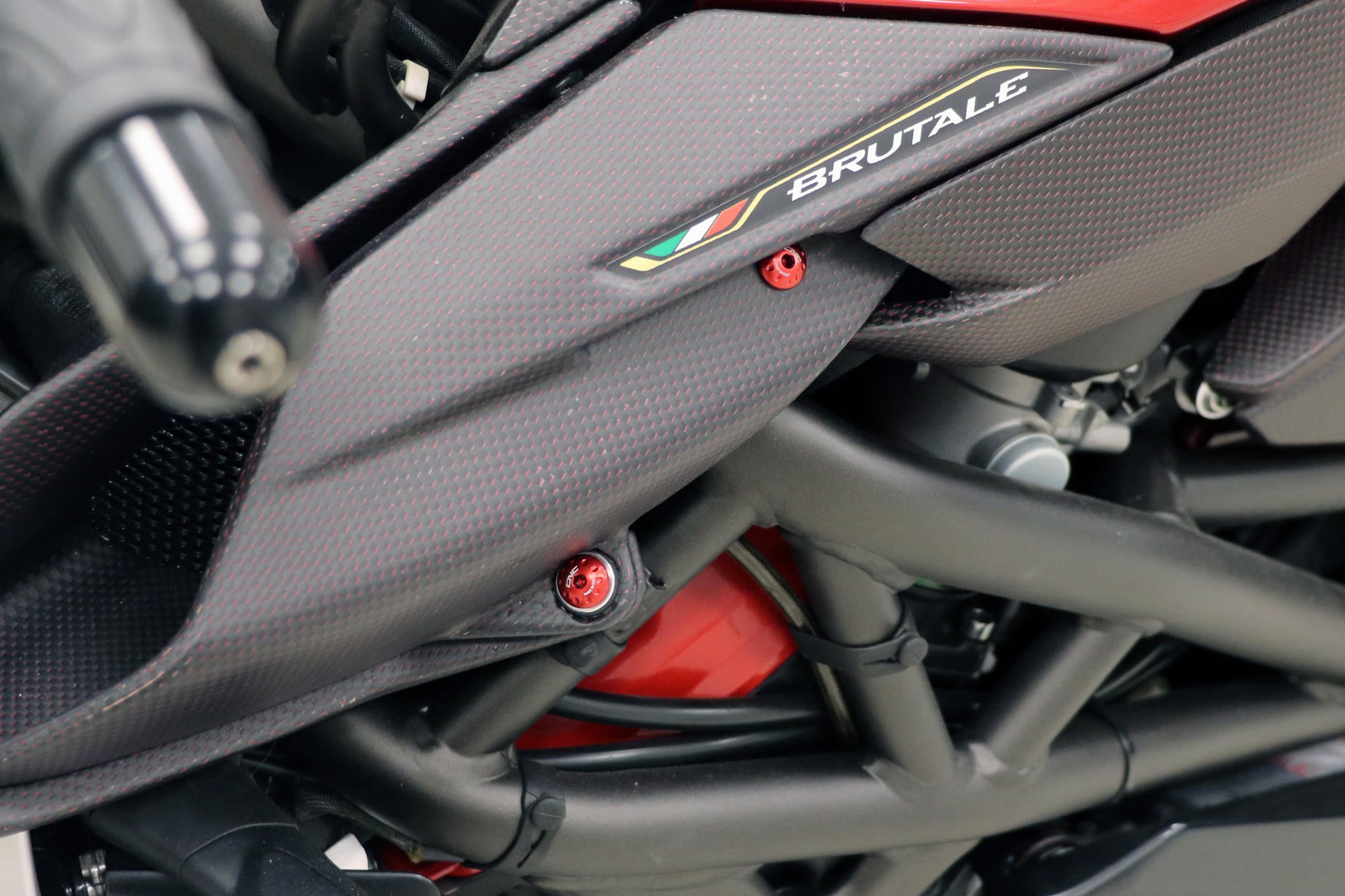 VITI CONDOTTI AIRBOX CNC RACING MV AGUSTA BRUTALE 1000 RS 2021-23