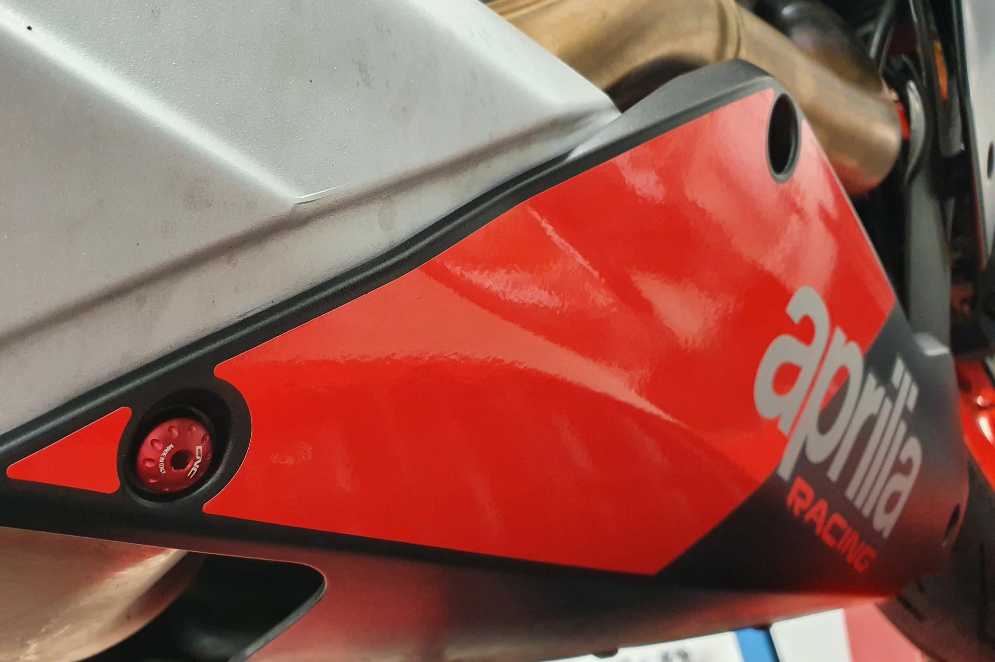 VITI CARENE INFERIORI CNC RACING APRILIA RS 660 2021-22