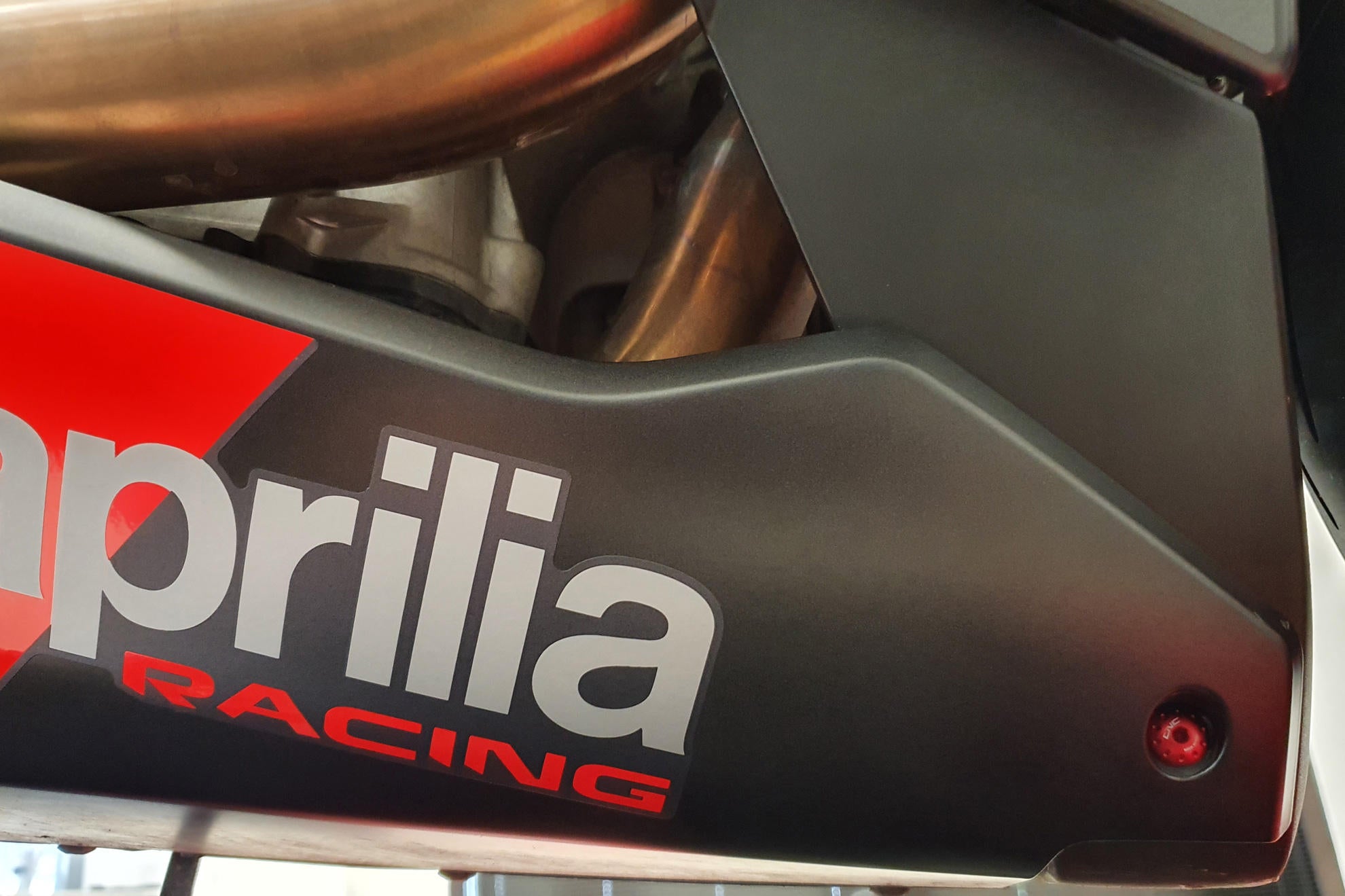 VITI CARENE INFERIORI CNC RACING APRILIA RS 660 2021-22