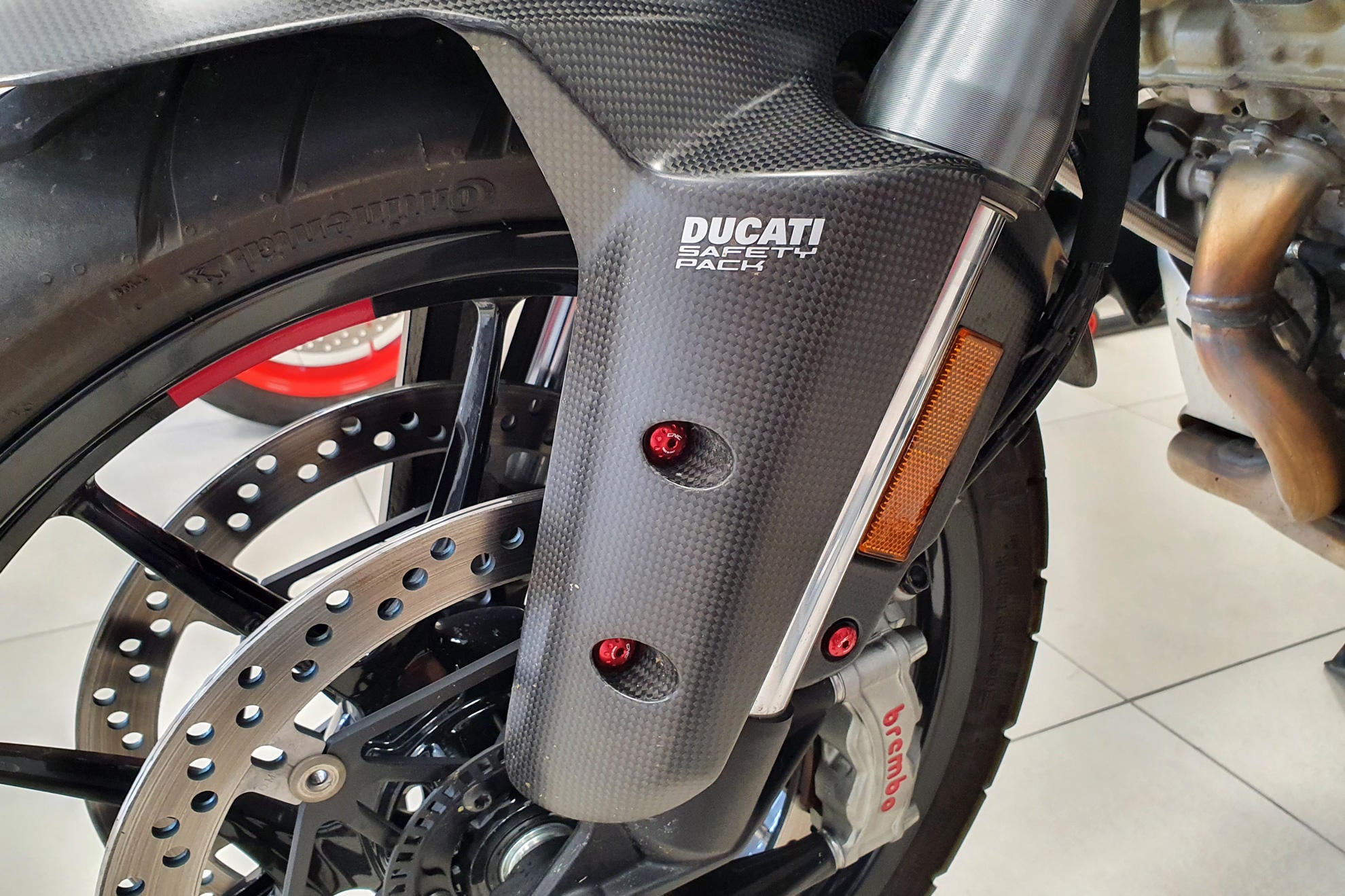VITI PARAFANGO ANTERIORE CNC RACING DUCATI MULTISTRADA V4 RALLY