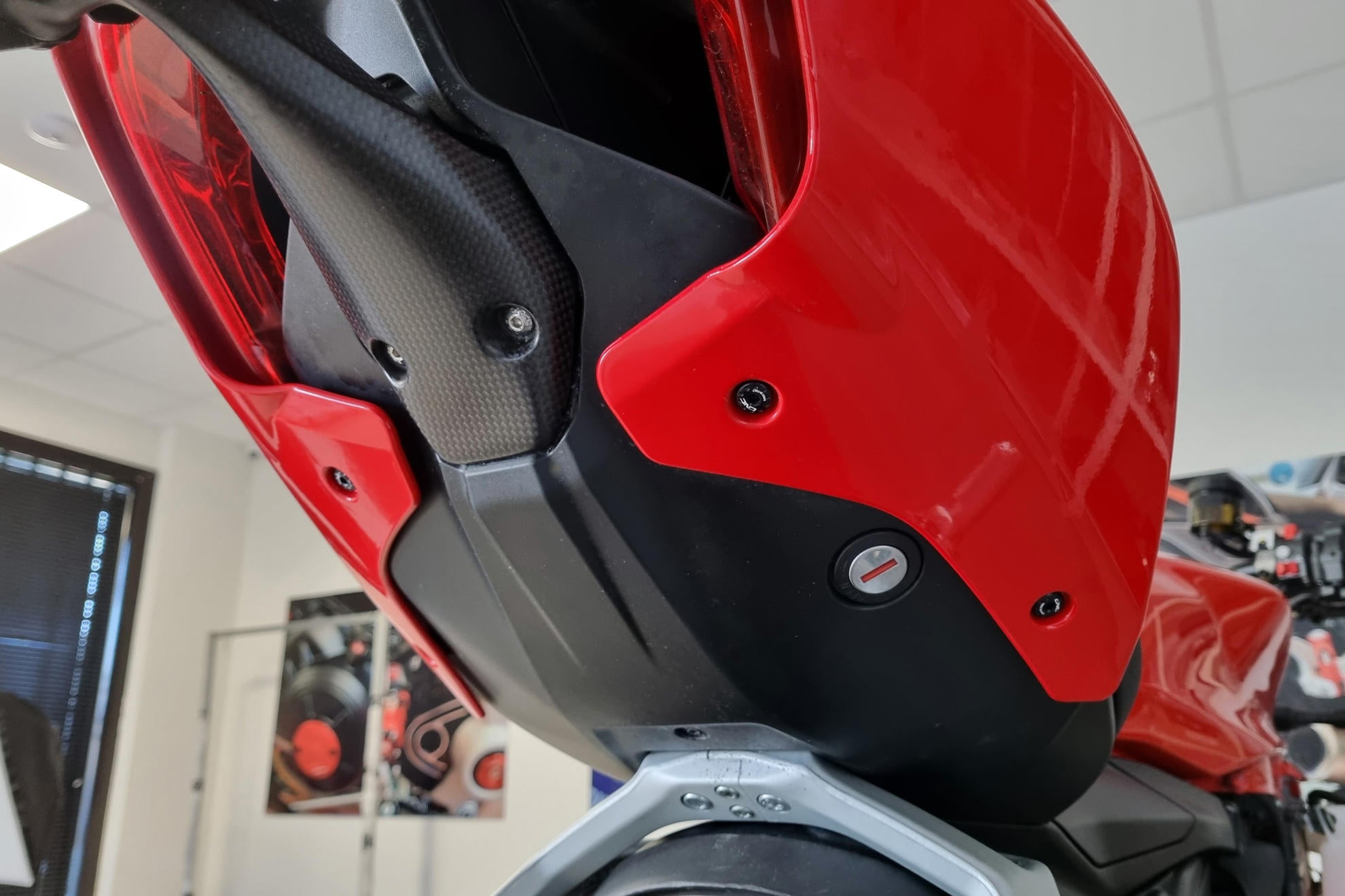 VITI SOTTO CODONE CNC RACING DUCATI PANIGALE V4 R