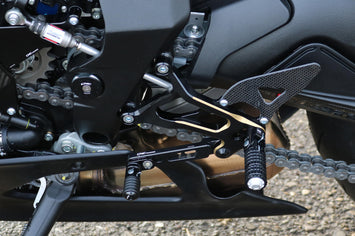Pedane Regolabili Bicolor Cnc Racing Mv Agusta Superveloce 800 S