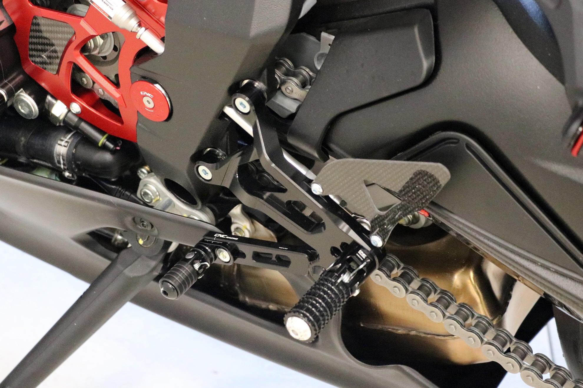 PEDANE REGOLABILI CNC RACING MV AGUSTA F3 675 RC 2018-19