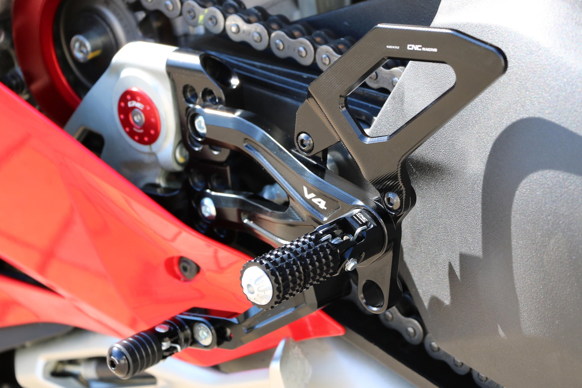 PEDANE REGOLABILI CNC RACING DUCATI PANIGALE V4 S