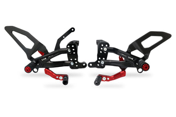 Pedane Regolabili Carbon Cnc Racing Ducati Streetfighter V4 S
