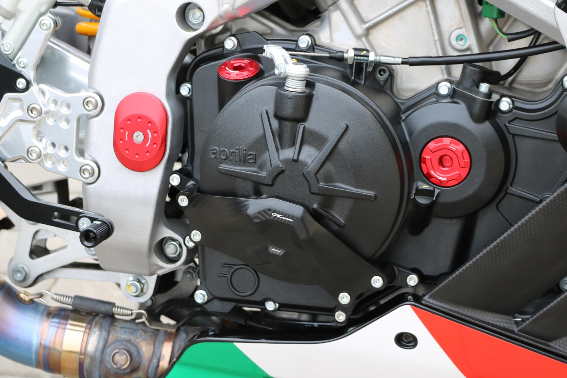 CARTER PROTEZIONE RPS FRIZIONE DX CNC RACING APRILIA TUONO V4 1100 RR 2015-20