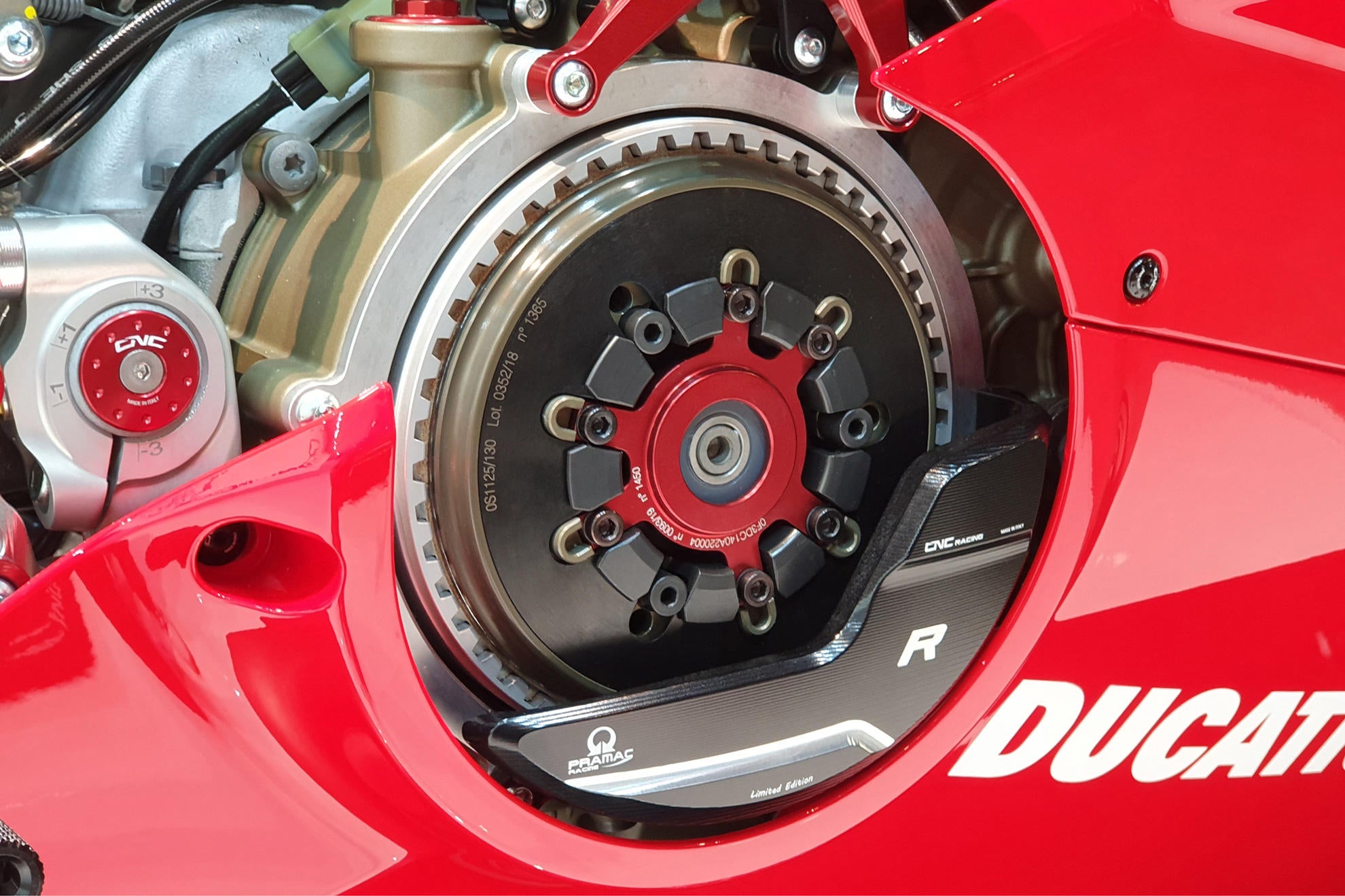 PROTEZIONE FRIZIONE A SECCO PRAMAC CNC RACING DUCATI SUPERLEGGERA V4