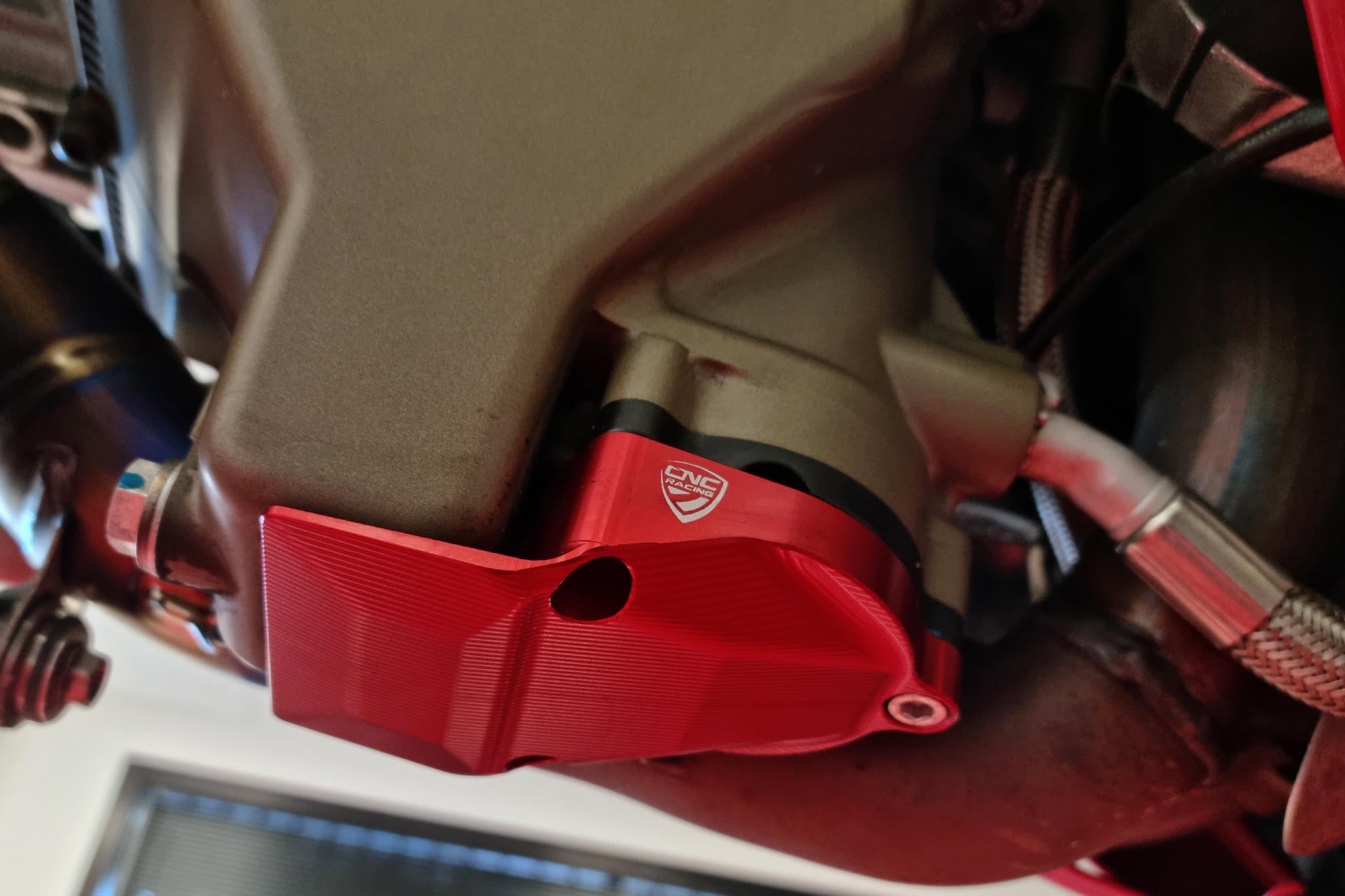 PROTEZIONE COPPA OLIO CNC RACING DUCATI STREETFIGHTER V4 S