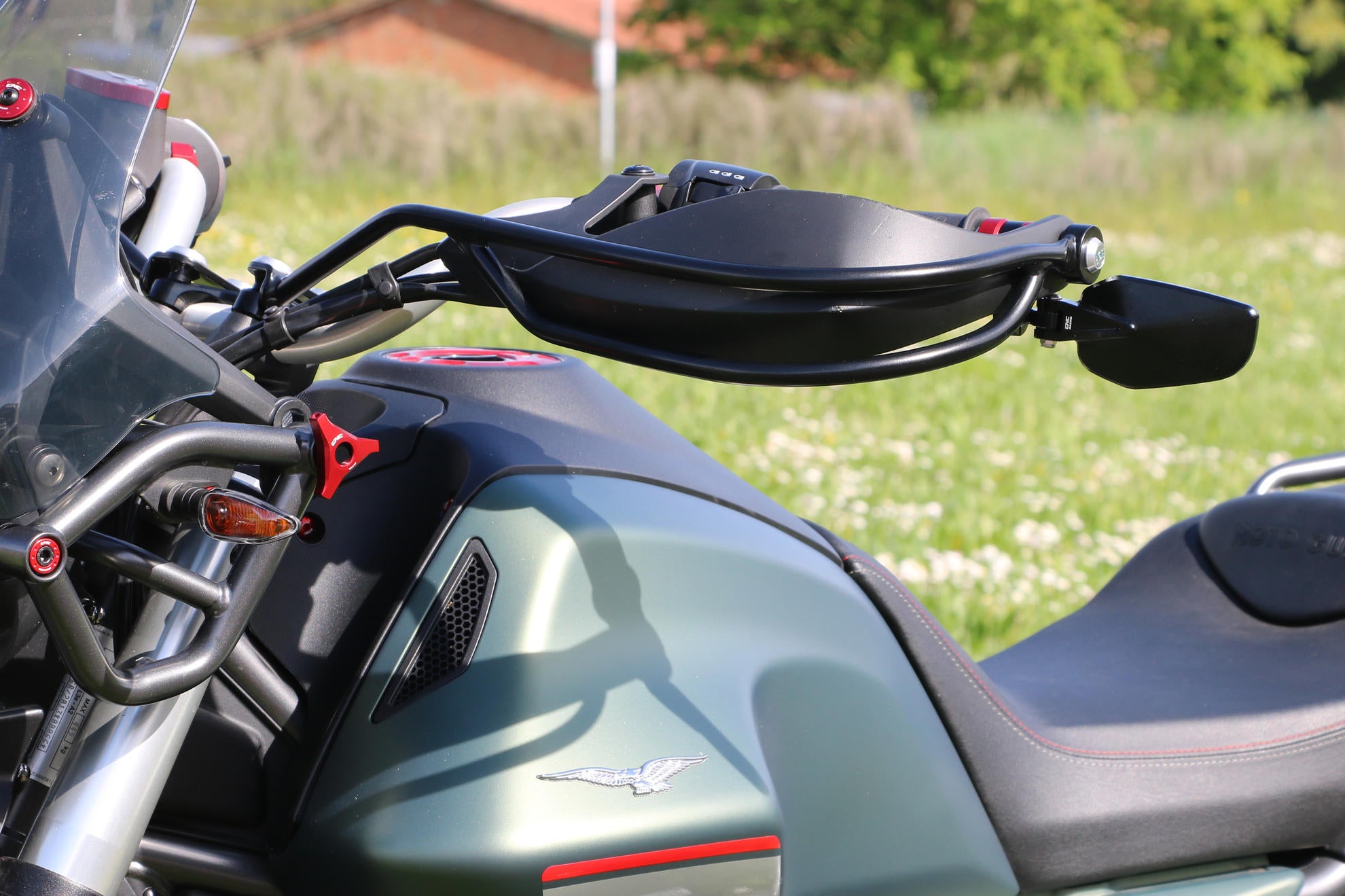 PROTEZIONE PARAMANI IN TUBI DI ACCIAIO CNC RACING MOTOGUZZI V85 TT 2019-23