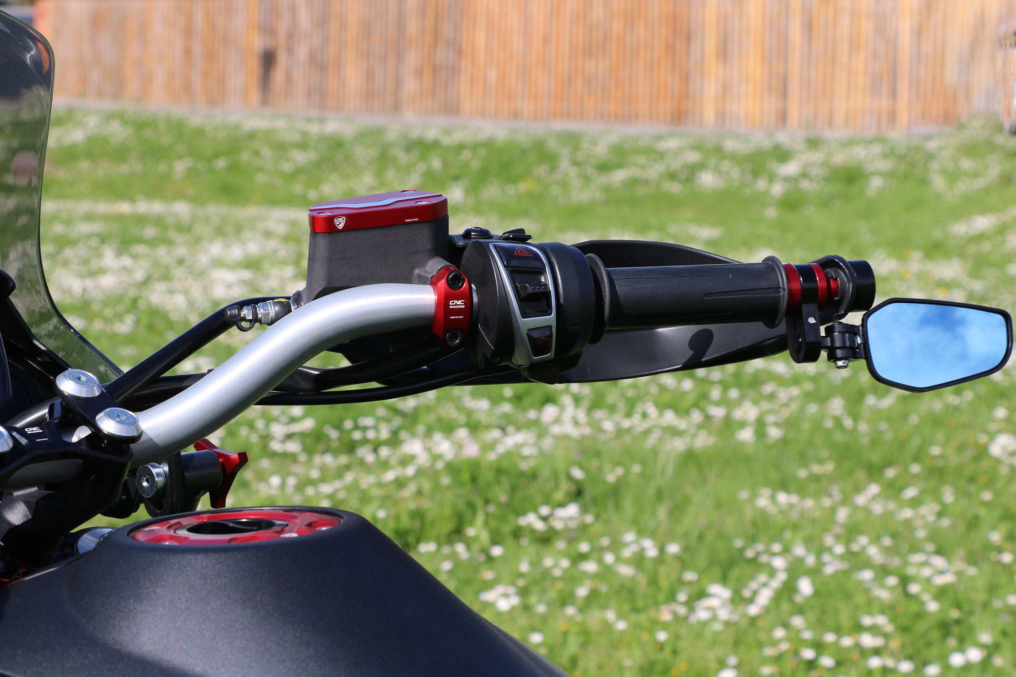 PROTEZIONE PARAMANI IN TUBI DI ACCIAIO CNC RACING MOTOGUZZI V85 TT 2019-23