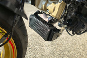 GRIGLIA PROTEZIONE RADIATORE OLIO CNC RACING DUCATI HYPERMOTARD 950 SP