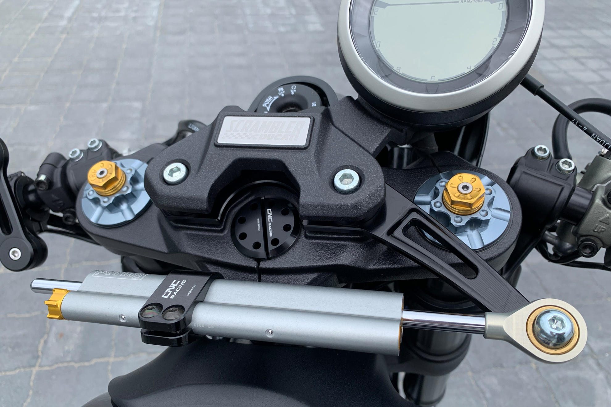 GHIERA DI STERZO NERO CNC RACING DUCATI 1198 S