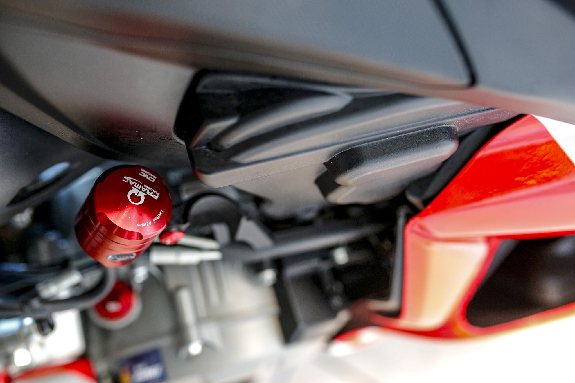 SERBATOIO OLIO FRENO-FRIZIONE 12 ML TRE BECCUCCI PRAMAC NERO CNC RACING