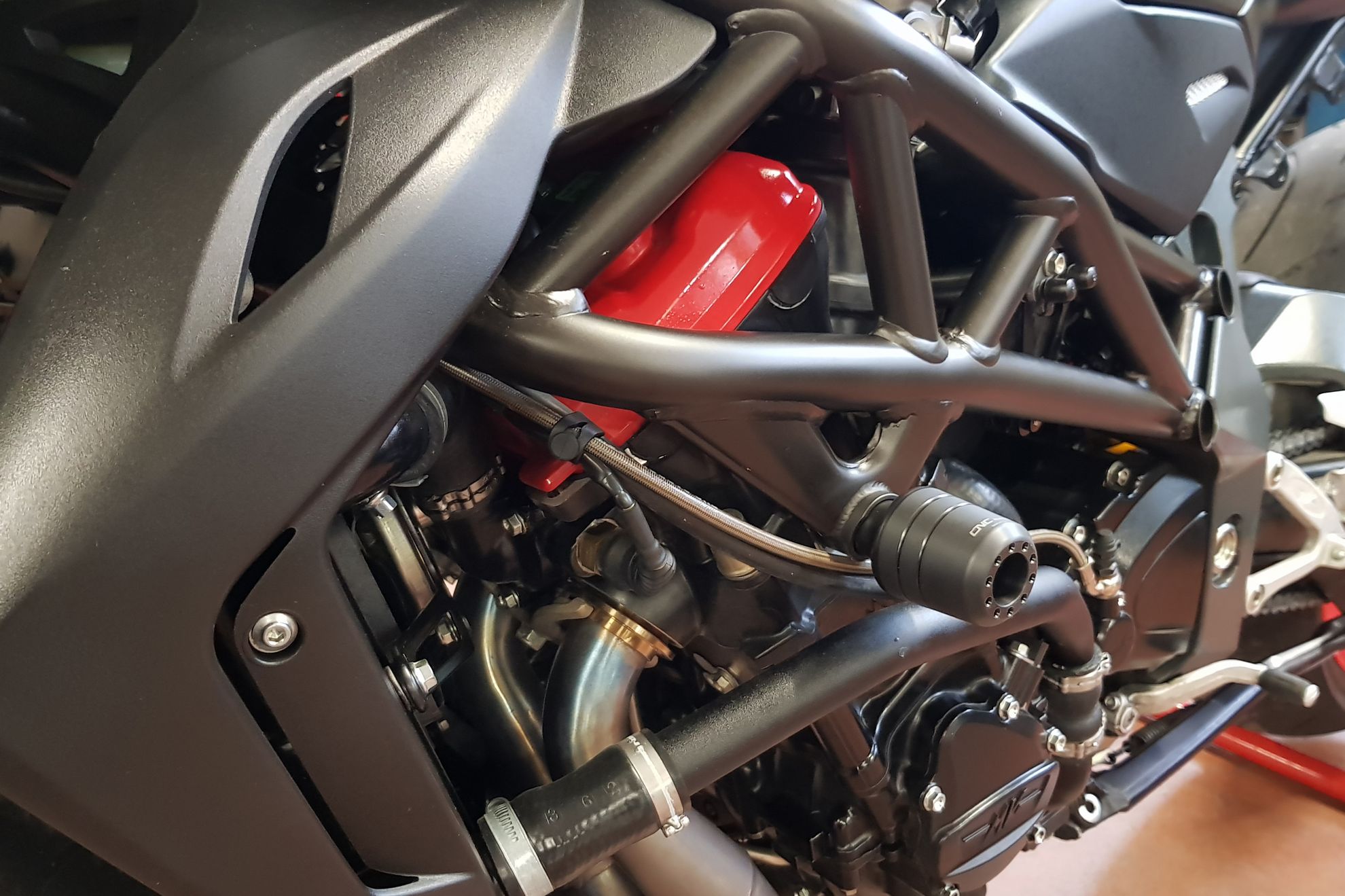 TAMPONI PROTEZIONE TELAIO CNC RACING MV AGUSTA BRUTALE 990 R 2009-12