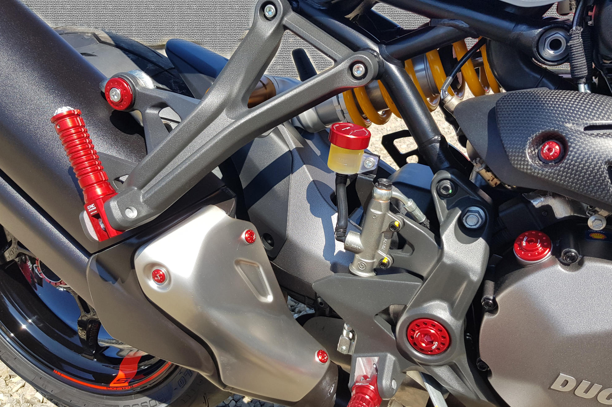 BOCCOLA VITE SILENZIATORE SCARICO CNC RACING DUCATI MULTISTRADA 950