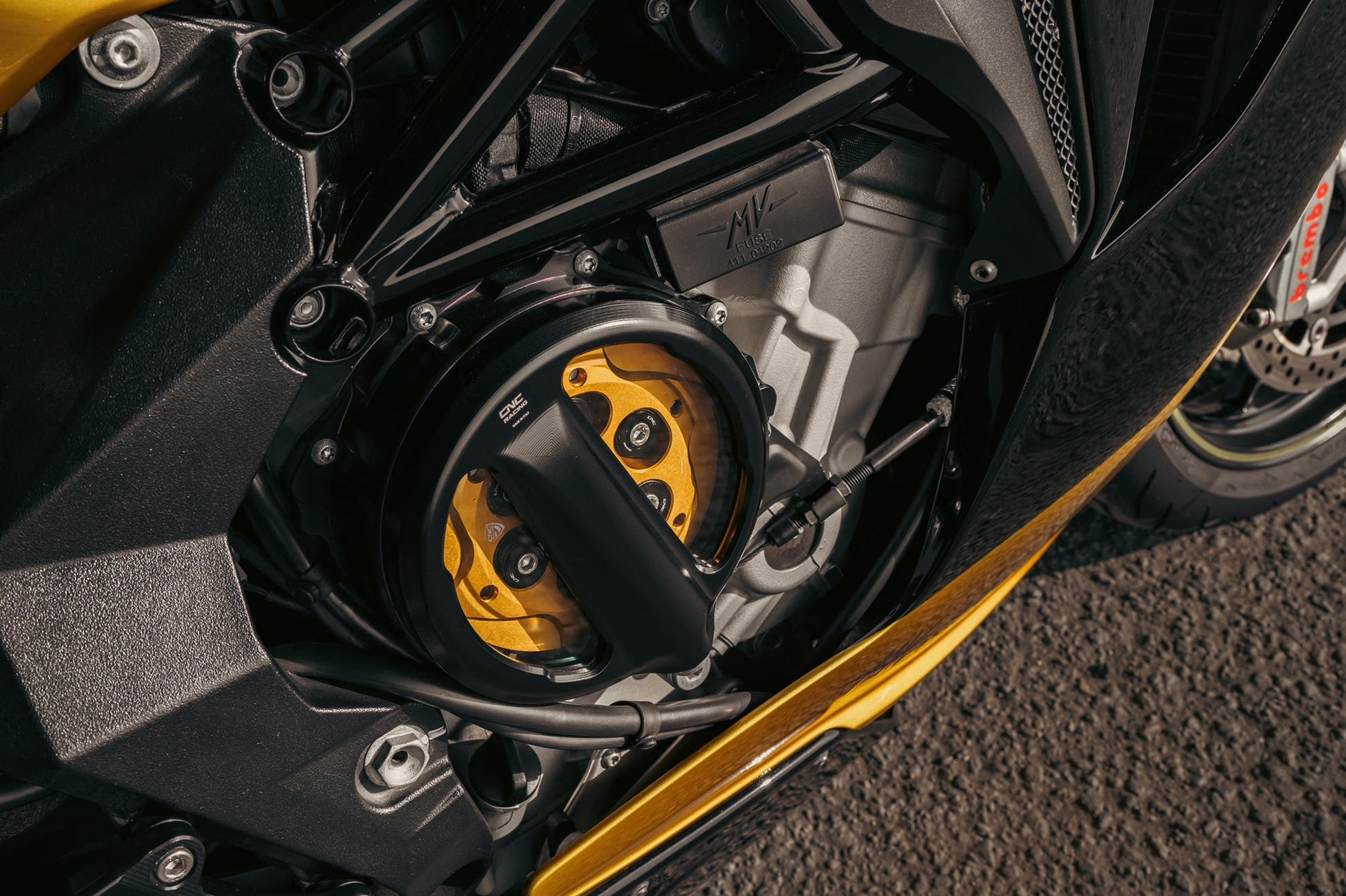 CARTER FRIZIONE TRASPARENTE COMANDO FILO CNC RACING MV AGUSTA BRUTALE 675