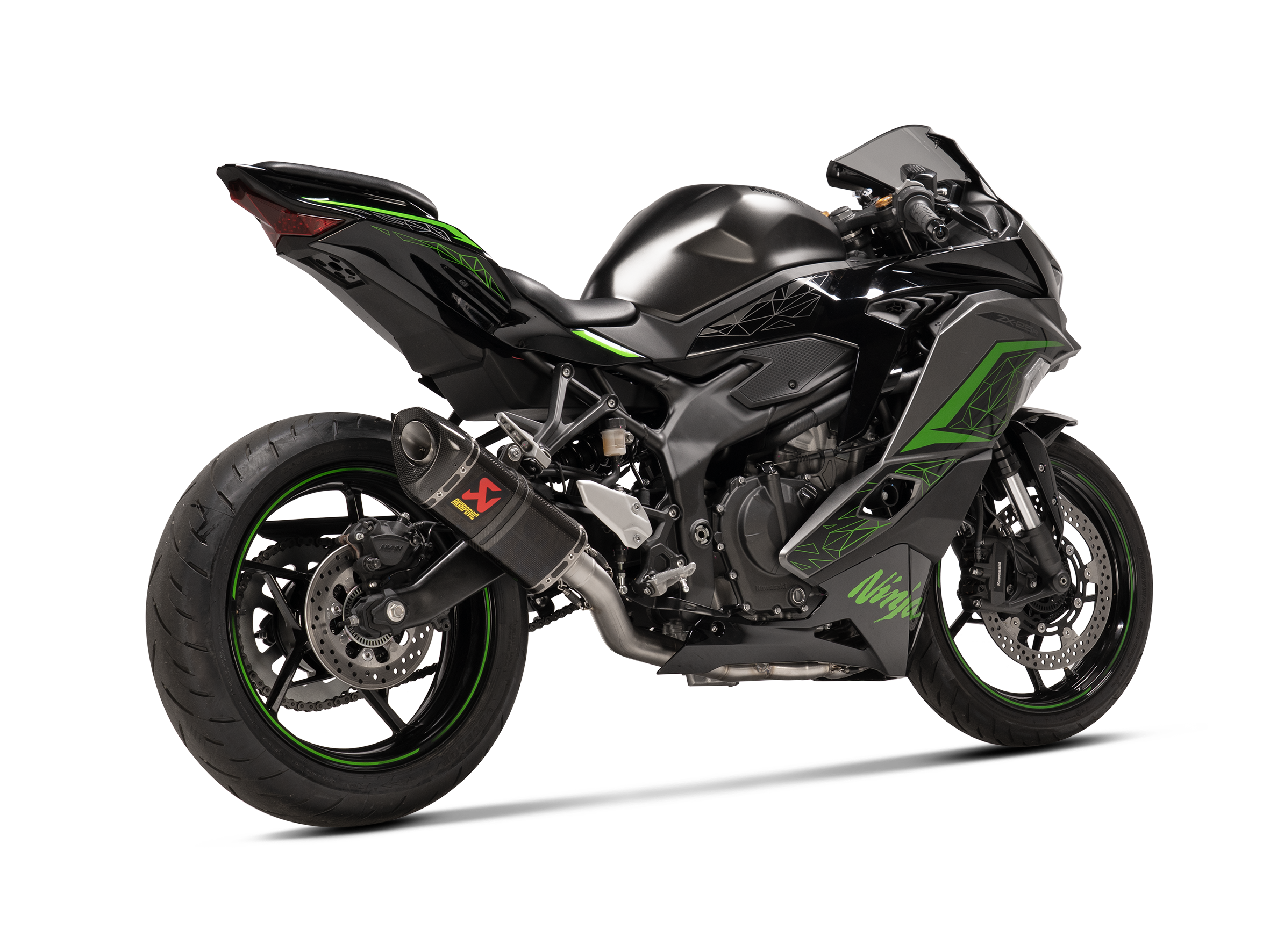 AKRAPOVIC TERMINALE CARBONIO RACING KAWASAKI NINJA ZX 25R 2023-26 - AKRAPOVIC immagine 3