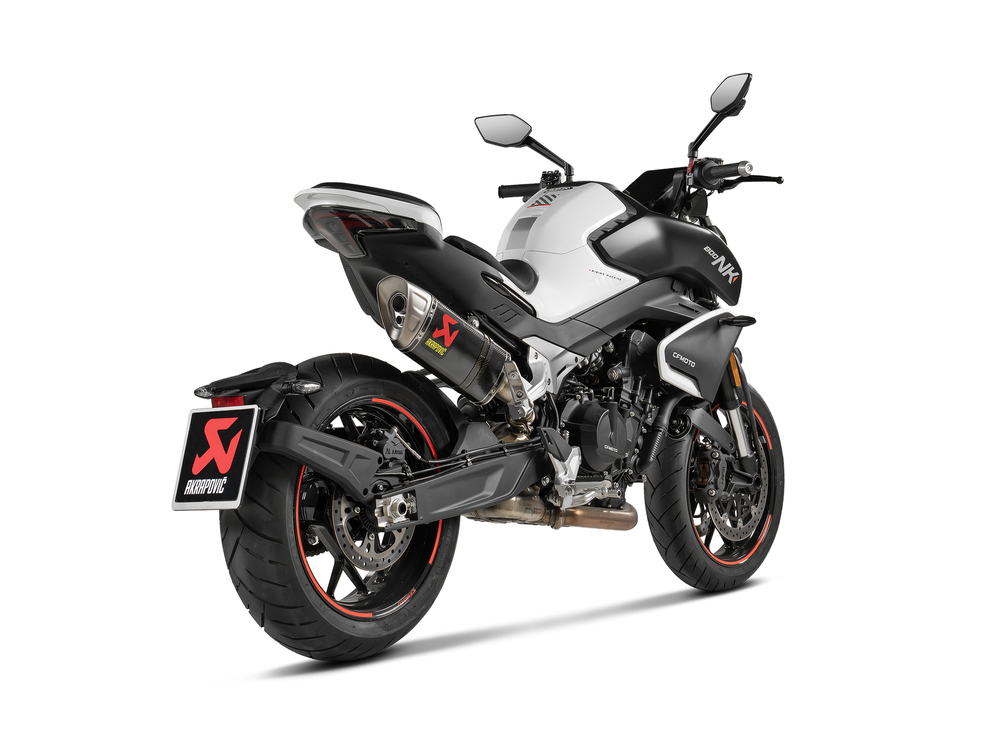 AKRAPOVIC TERMINALE CARBONIO OMOLOGATO CFMOTO 800NK 2025-26 - AKRAPOVIC immagine 3