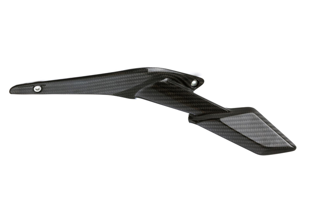 LOWER CHAIN GUARD CARBON GLOSSYCNC RACING MV AGUSTA BRUTALE 800 2012 - 19