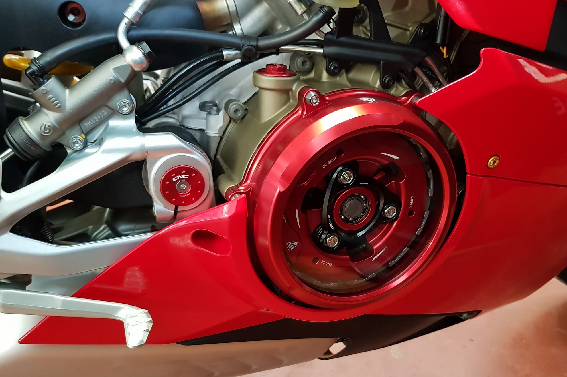 CARTER TRASPARENTE PER FRIZIONE AD OLIO CNC RACING DUCATI PANIGALE V4 / S