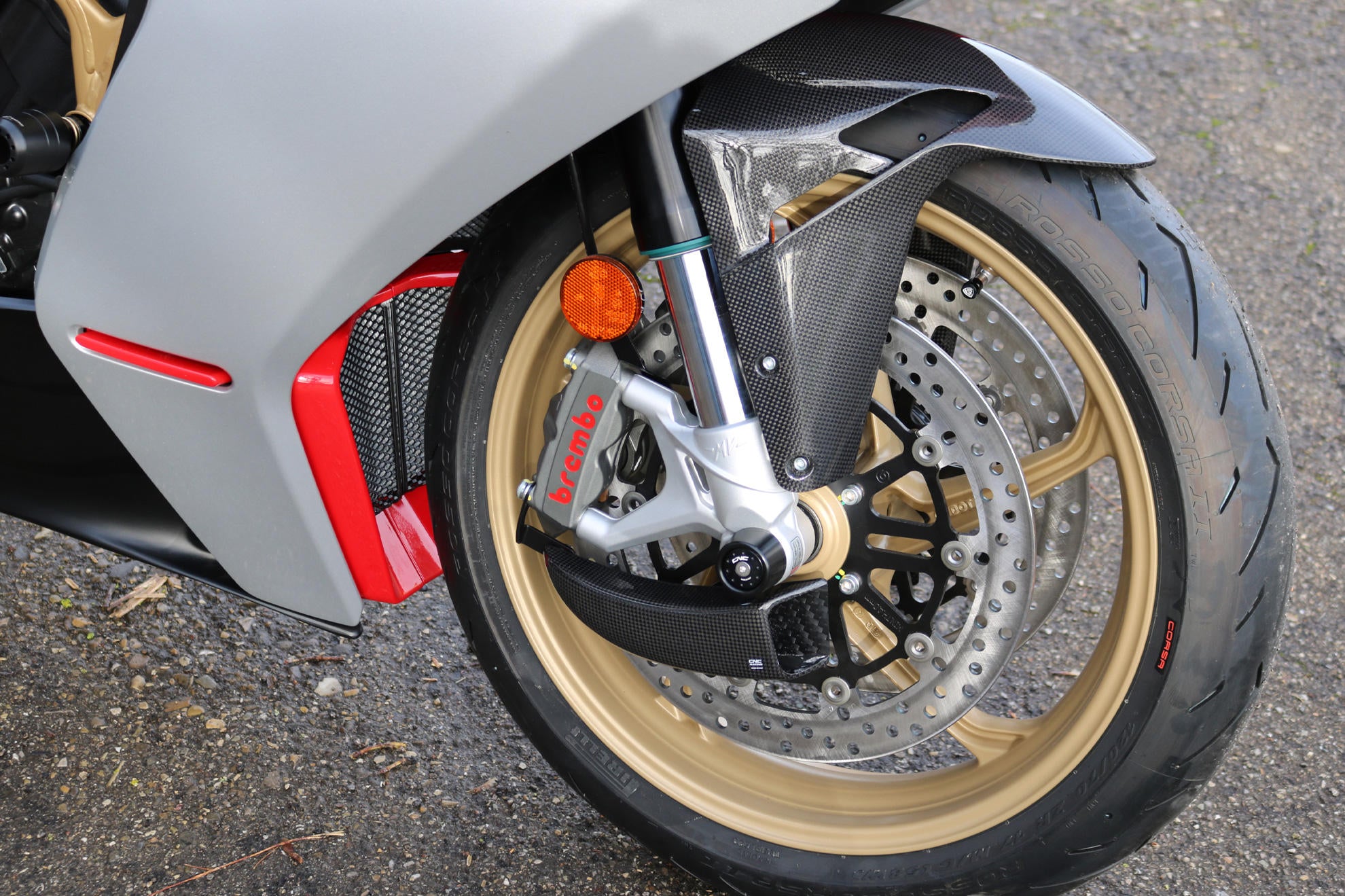 TAMPONI PROTEZIONE RUOTA ANTERIORE CNC RACING MV AGUSTA F3 675